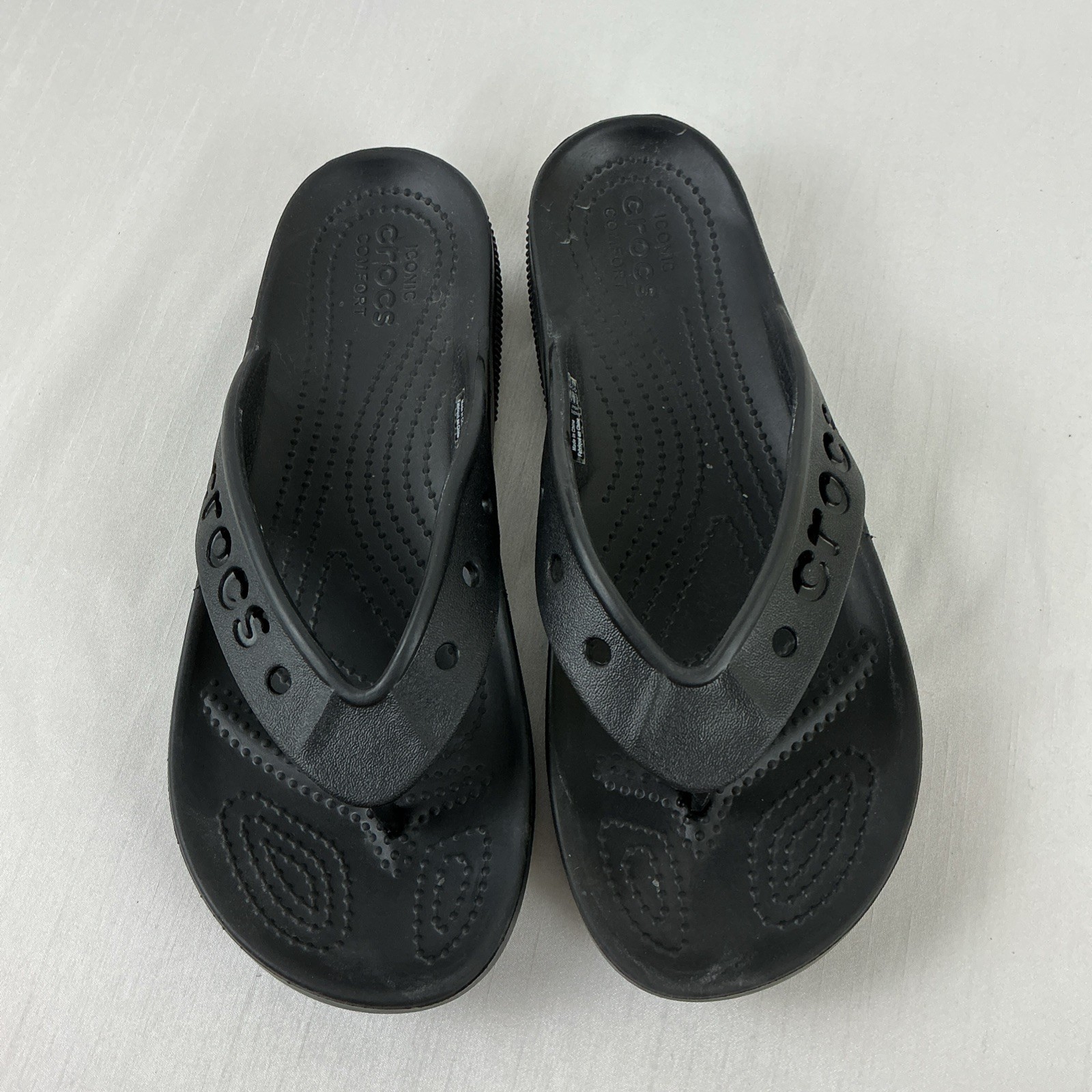 Crocs Baya Flip Flops Women Size 7 Black Casual Sandal Thong 208192 EUC