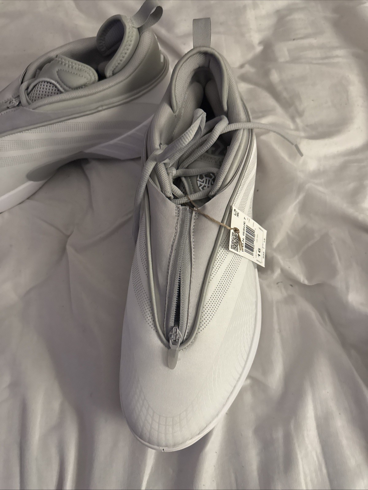adidas D.O.N. Issue #7 White Grey – JS1299 size 16