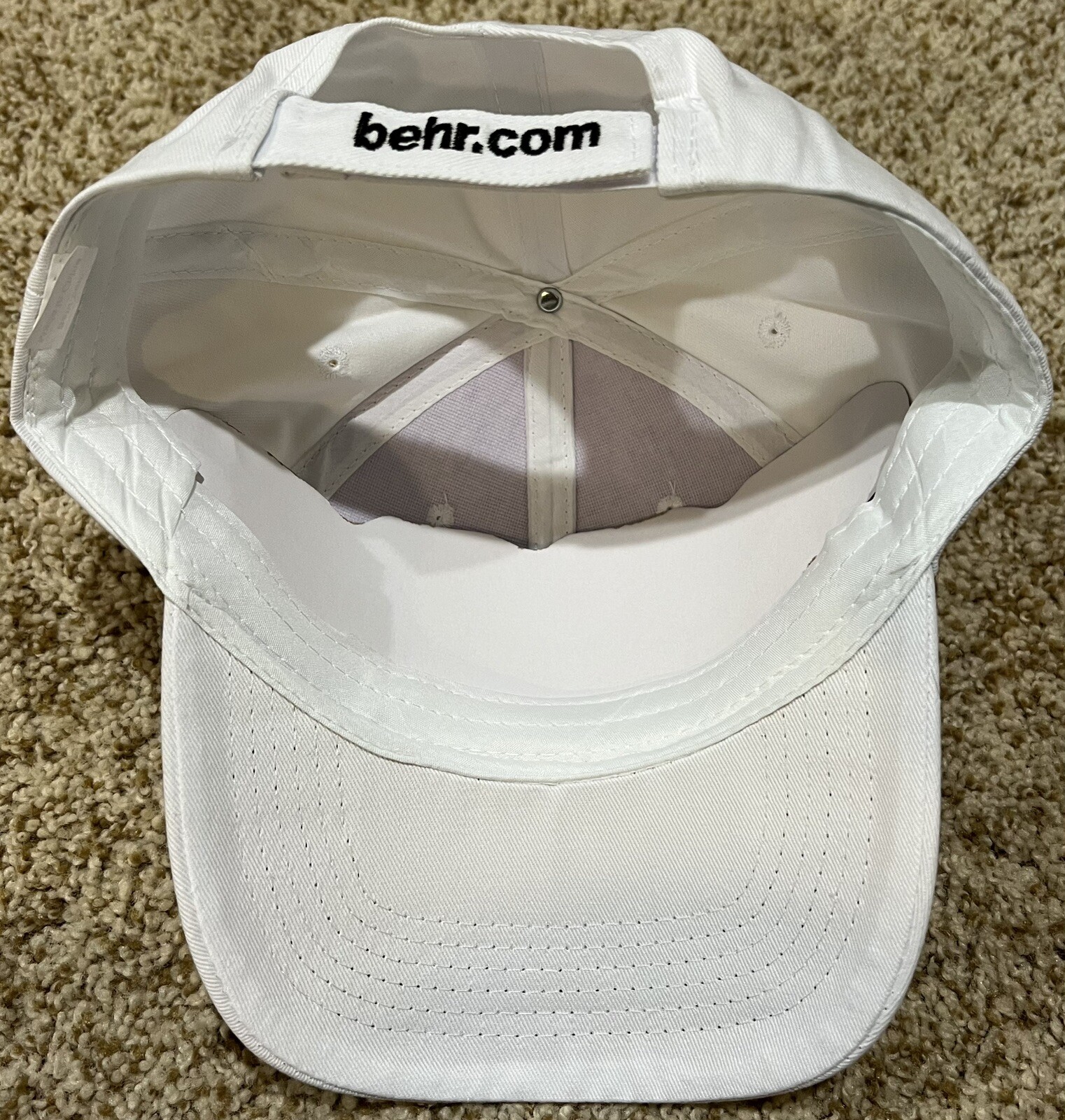 BEHR ADJUSTABLE STRAPBACK BASEBALL CAP / HAT, WHITE.