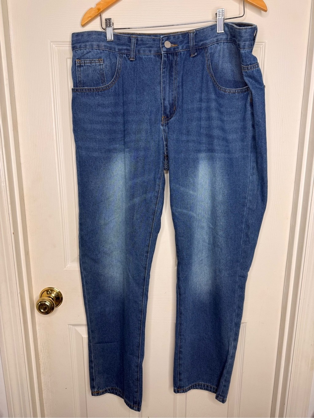 Women’s blue jeans size 0xl- waist 38/40”