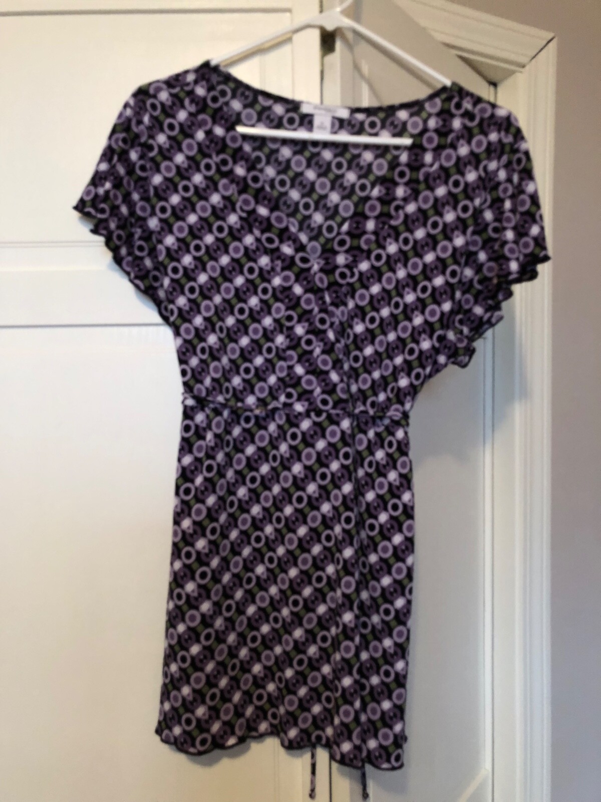 Dressbarn Women empire waist blouse 1X, Purple geometric print