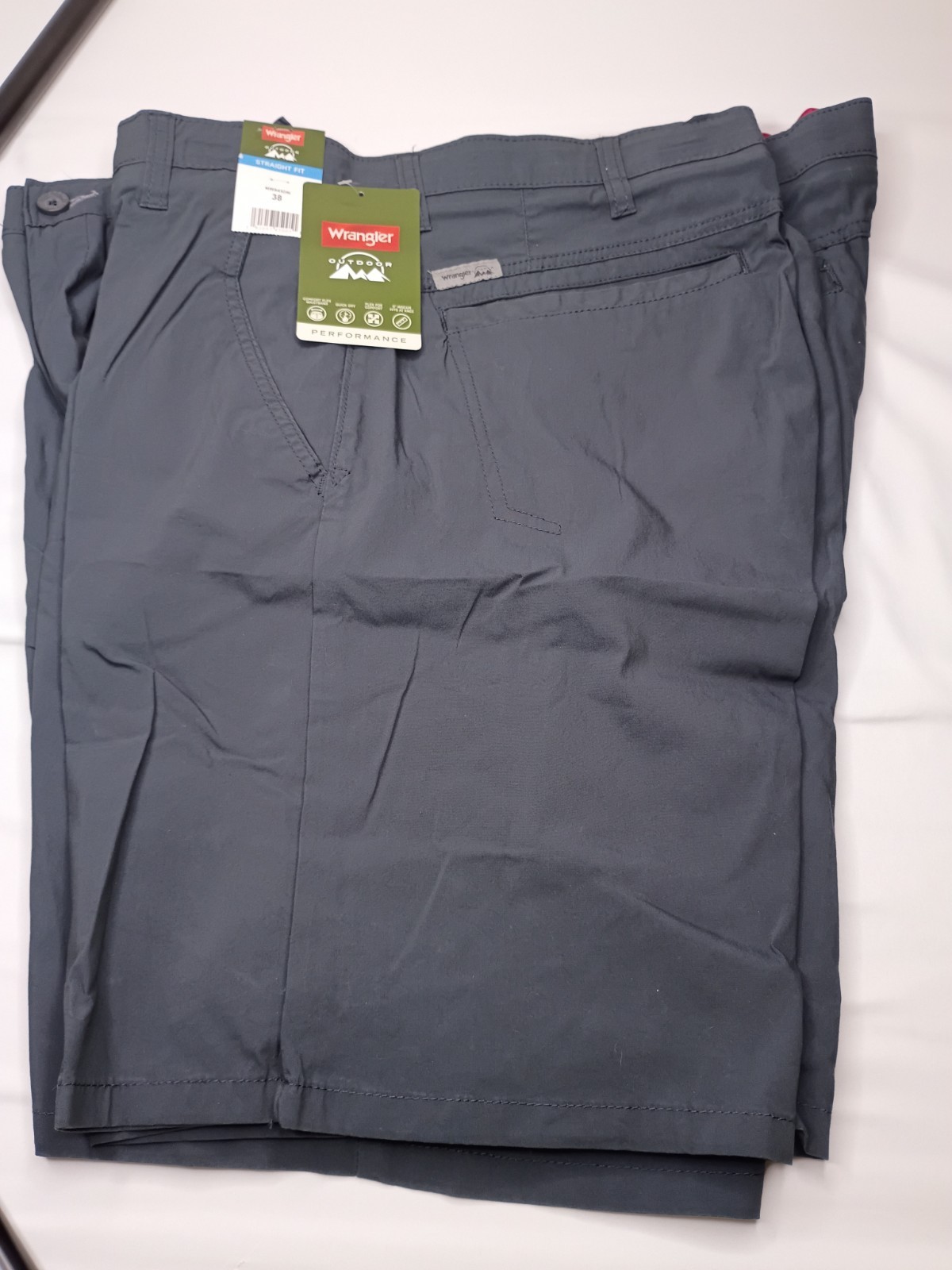 Wrangler Men’s Blue Flat Front Shorts Size 38 Outdoor Performance Stretch Hiking