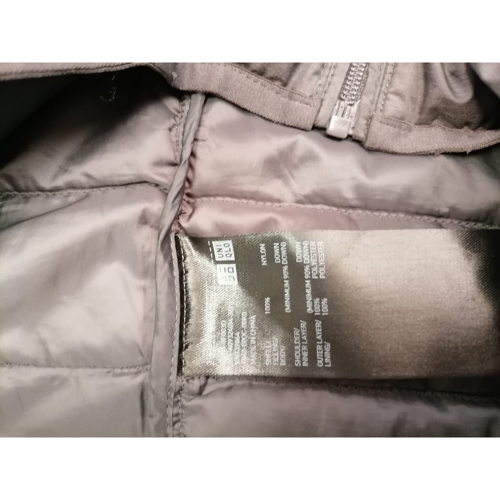 UNIQLO Small Female Grey Ultra Lightweight Full Zip Puffer Vest Fall Sporty
