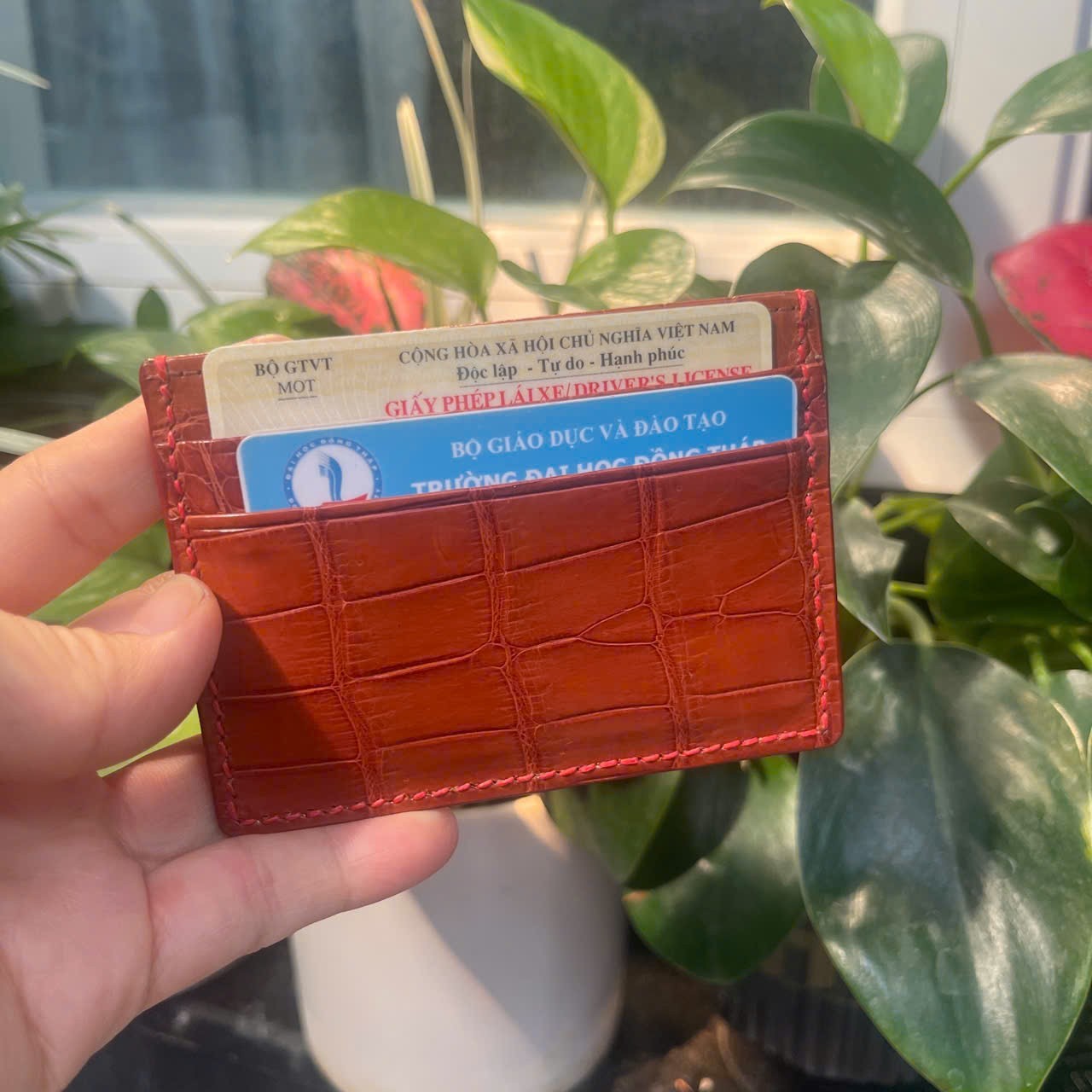 GENUINE LEATHER SKIN CREDIT CARD HOLDER/ WALLET CARD HOLDER FOR MEN