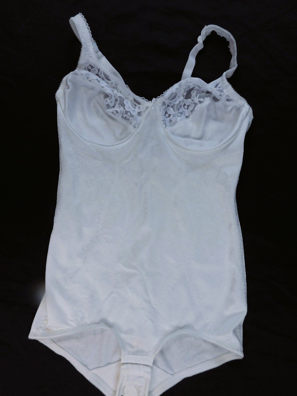 Vintage Flexxees 36B All in One White Satin Girdle Bodysuit Wire Cups-Style 685