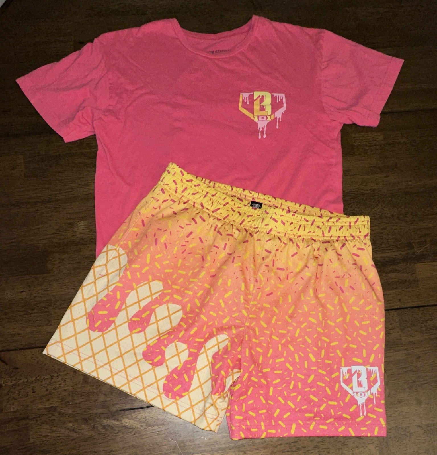 Baseball Lifestyle 101 BL101 Set Mens Size Small Baseball Graphic Logo Pink