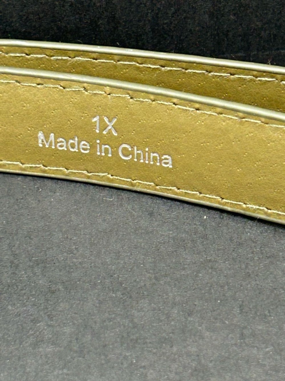 Source Unknown Grayish/Green Slim Leather Belt with Gold Buckle