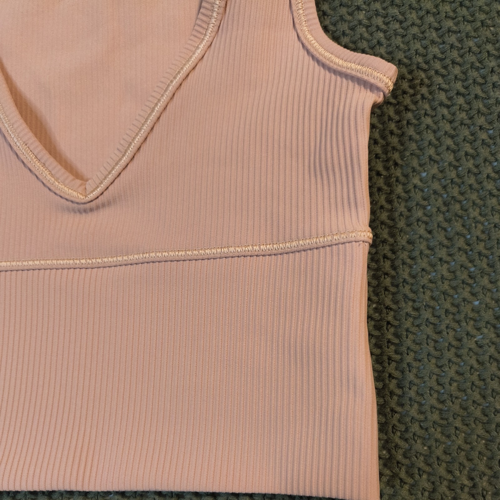 Lululemon Mauve Wireless Sports Bra Blended Fabric Normal Strap Activewear