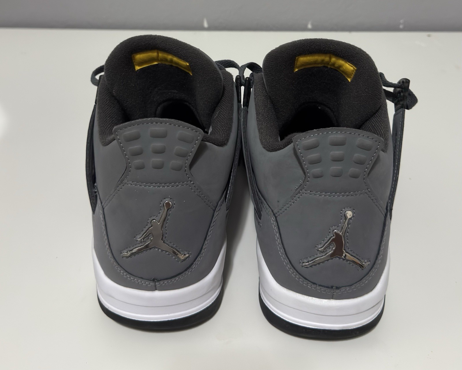 Jordan 4 “Cool Grey” size 11.5