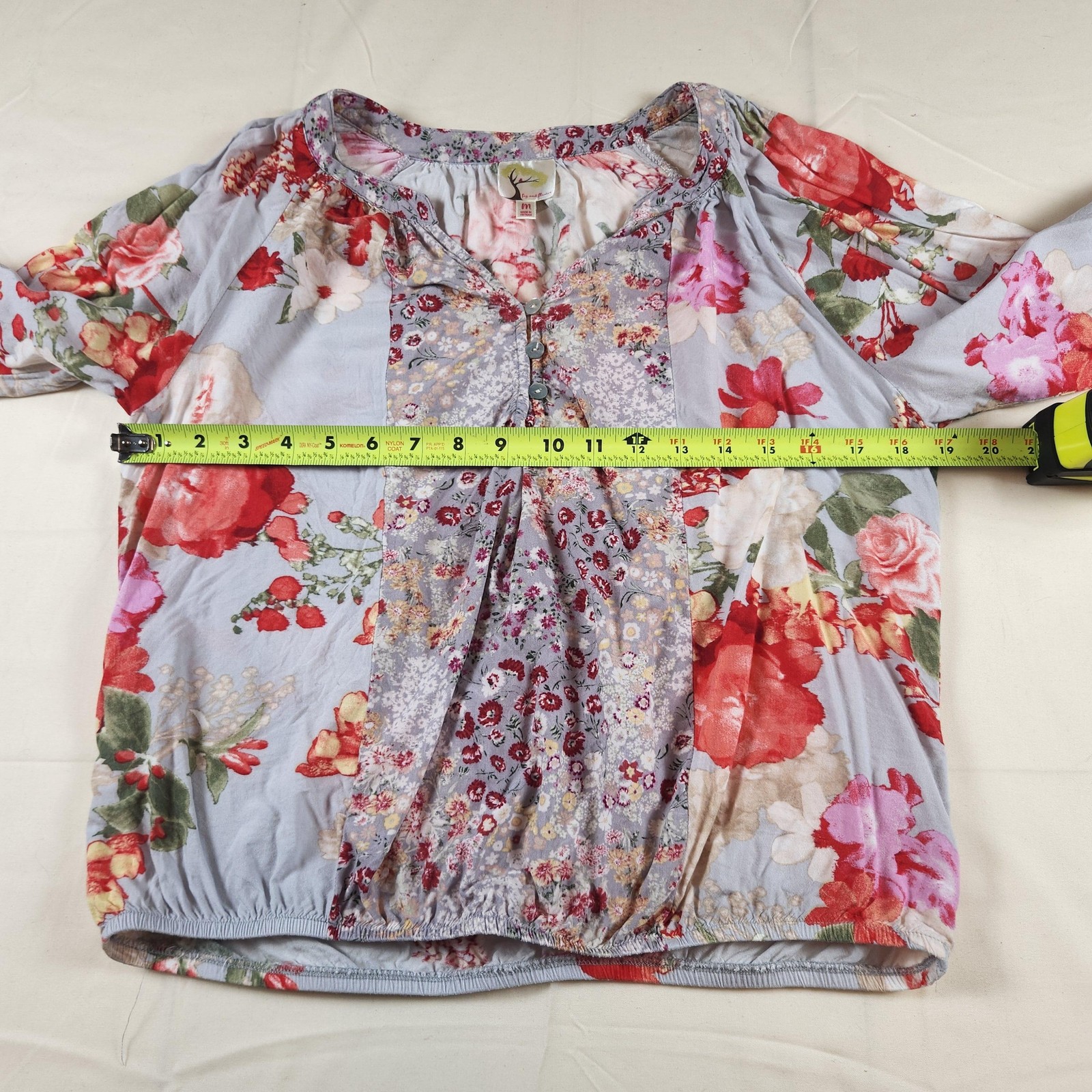 Fig and Flower Blouse Womens Medium Blue Red Floral Peasant Boho Top Rayon