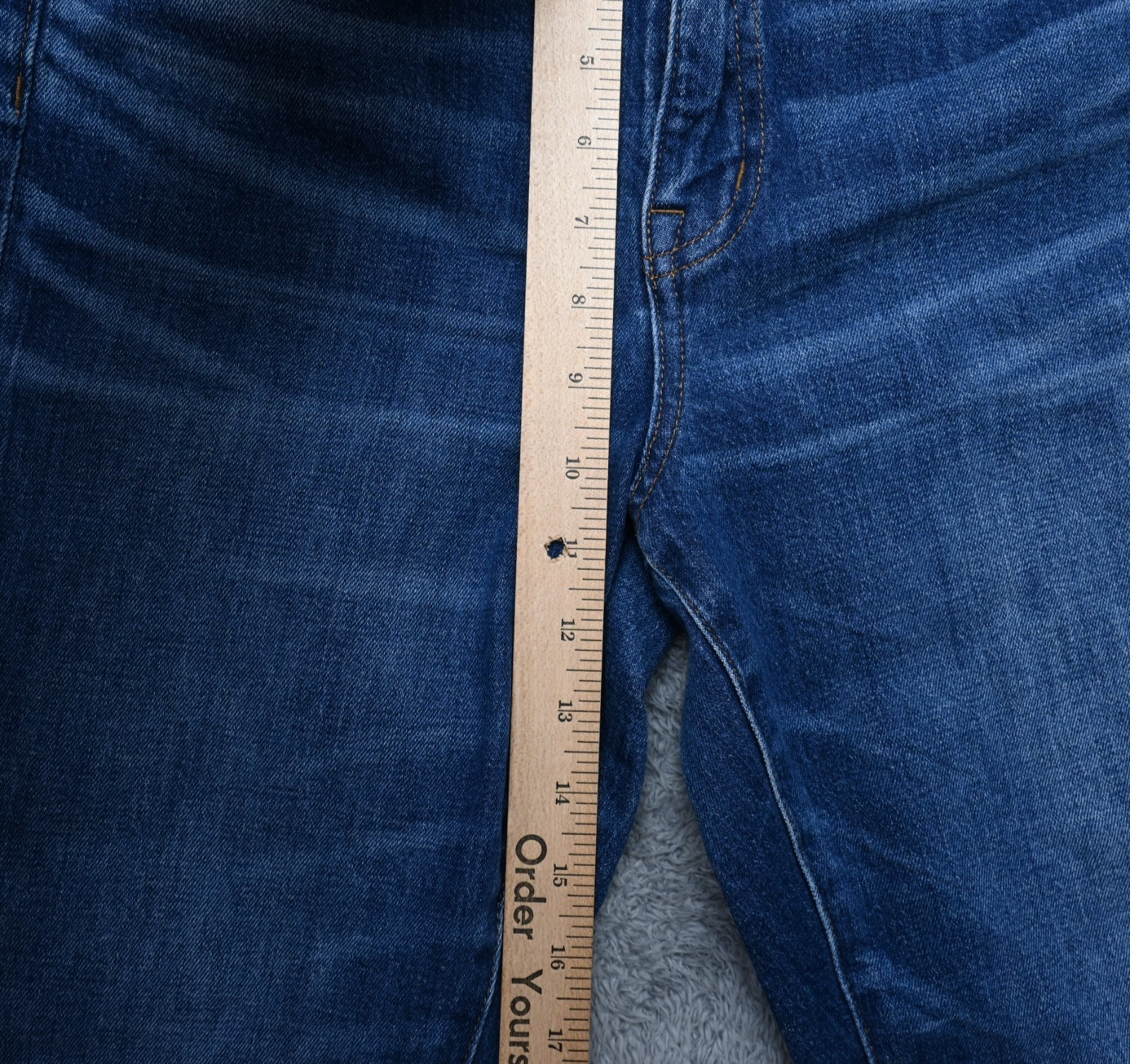 Madewell The High Rise Slim Boyjean Size 27 Medium Wash 98% Cotton & 2% Elastane