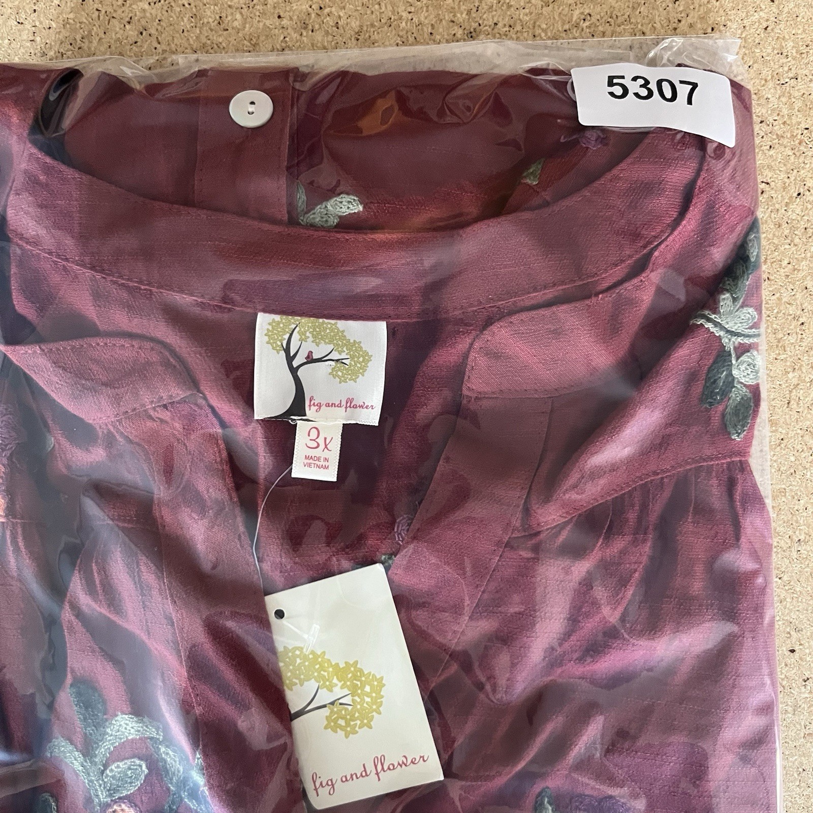 NEW Fig and Flower Blouse Womens 3X Burgundy Embroidered Floral Button Up Top