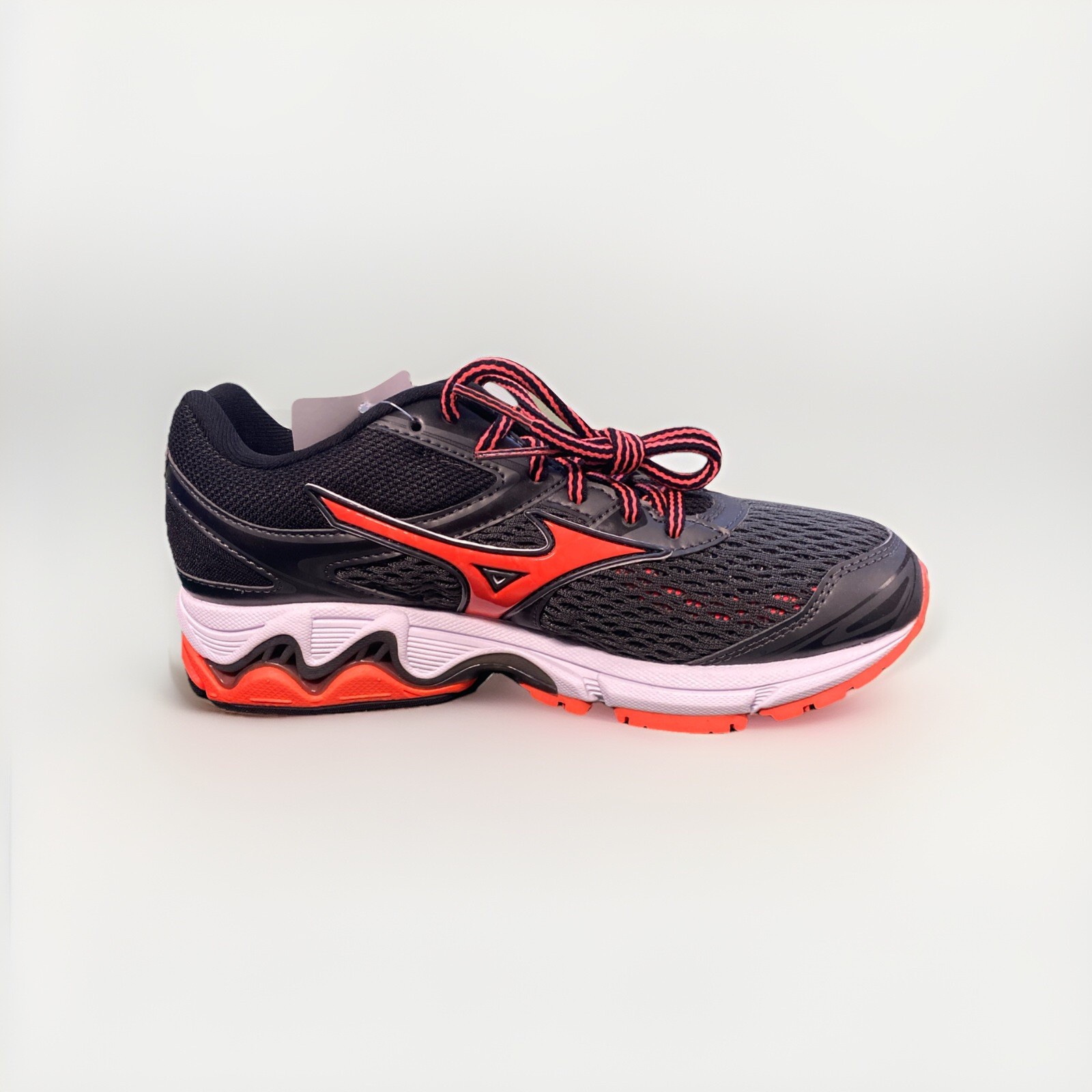 Women’s Mizuno Wave Inspire 13 (US Size 6.5)