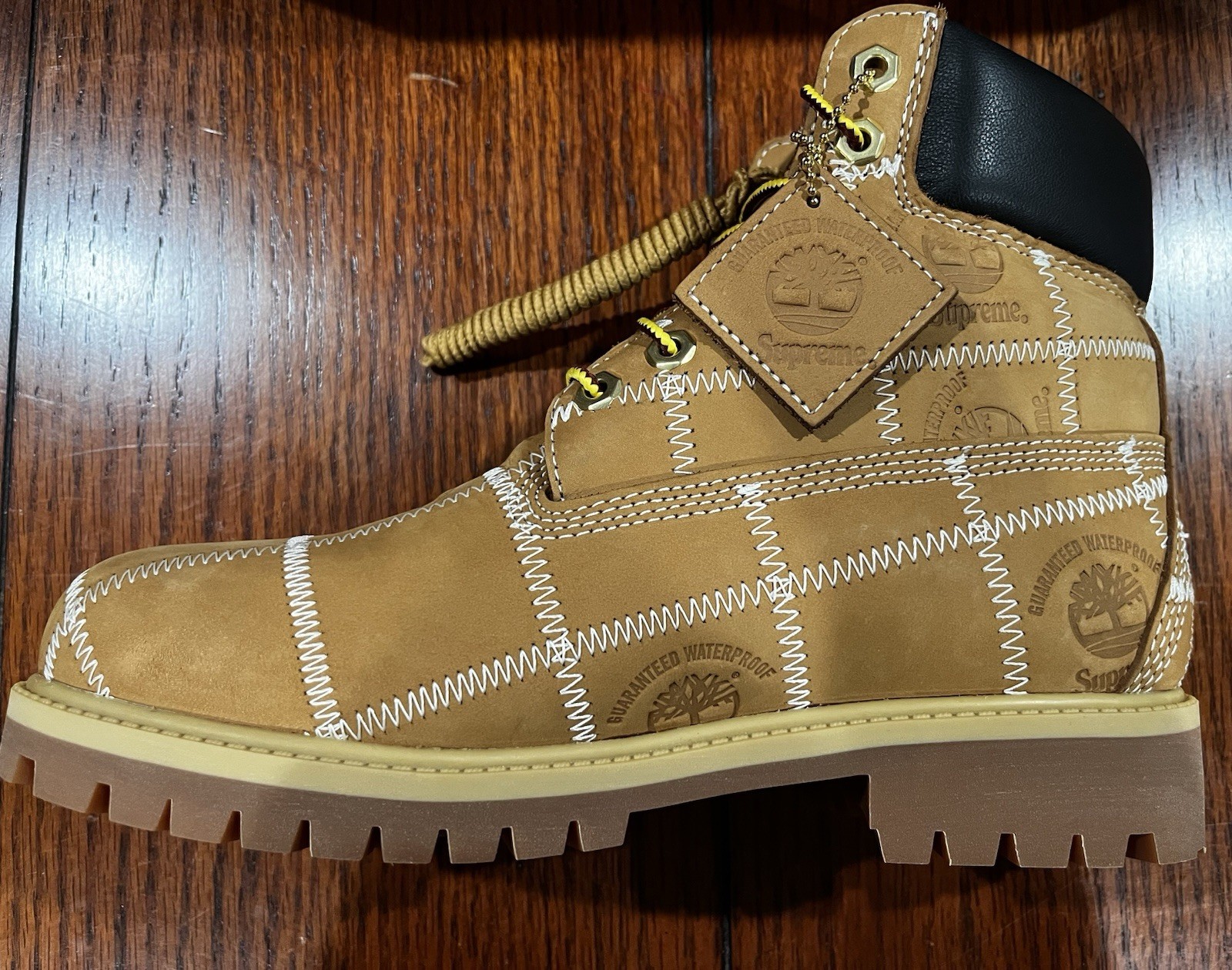 Supreme x Timberland Patchwork 6″ Premium Waterproof Boot – Wheat Size 6.5