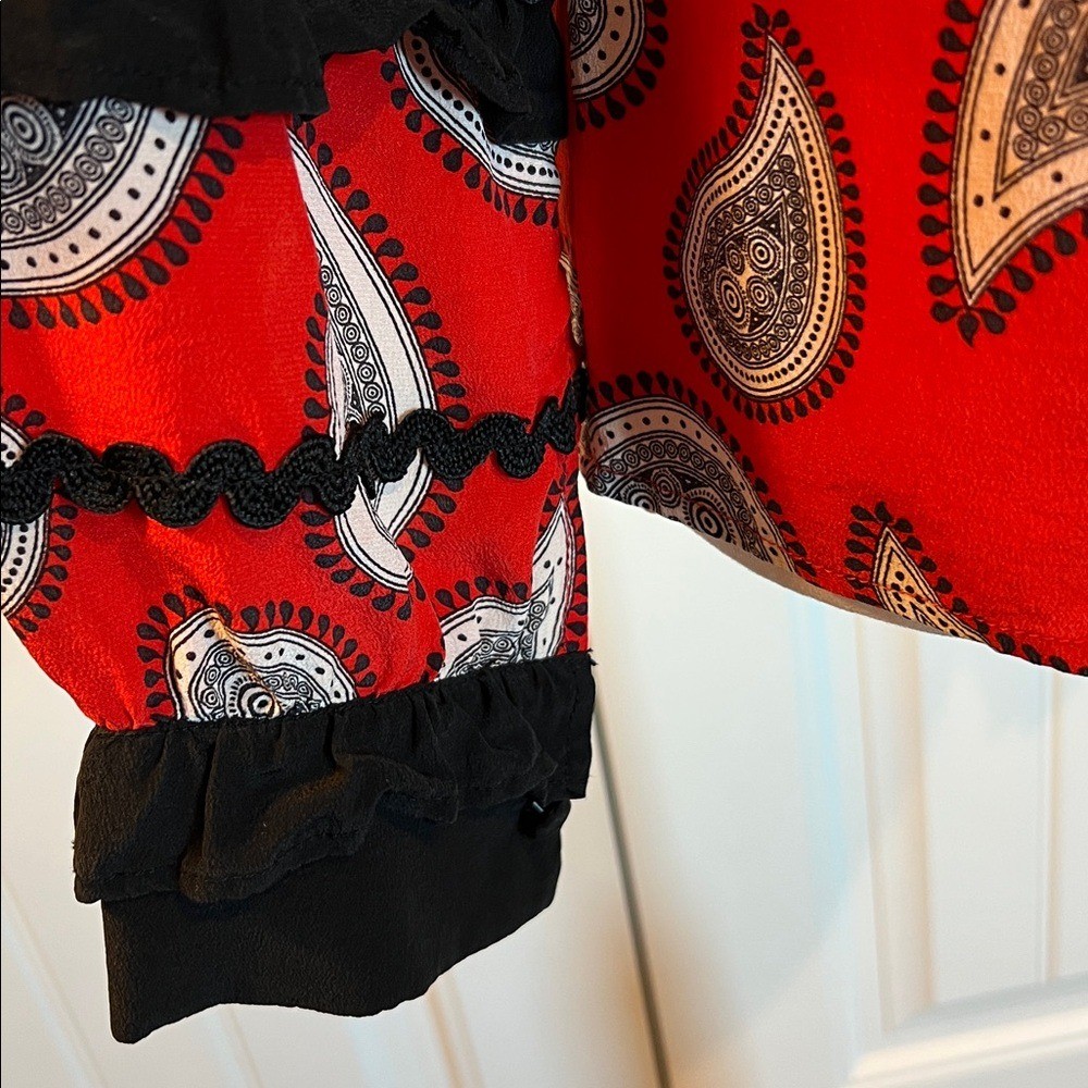 Dodo Bar Or Red Black Paisley Silk Blouse 40 6/8 designer studded ruffle top