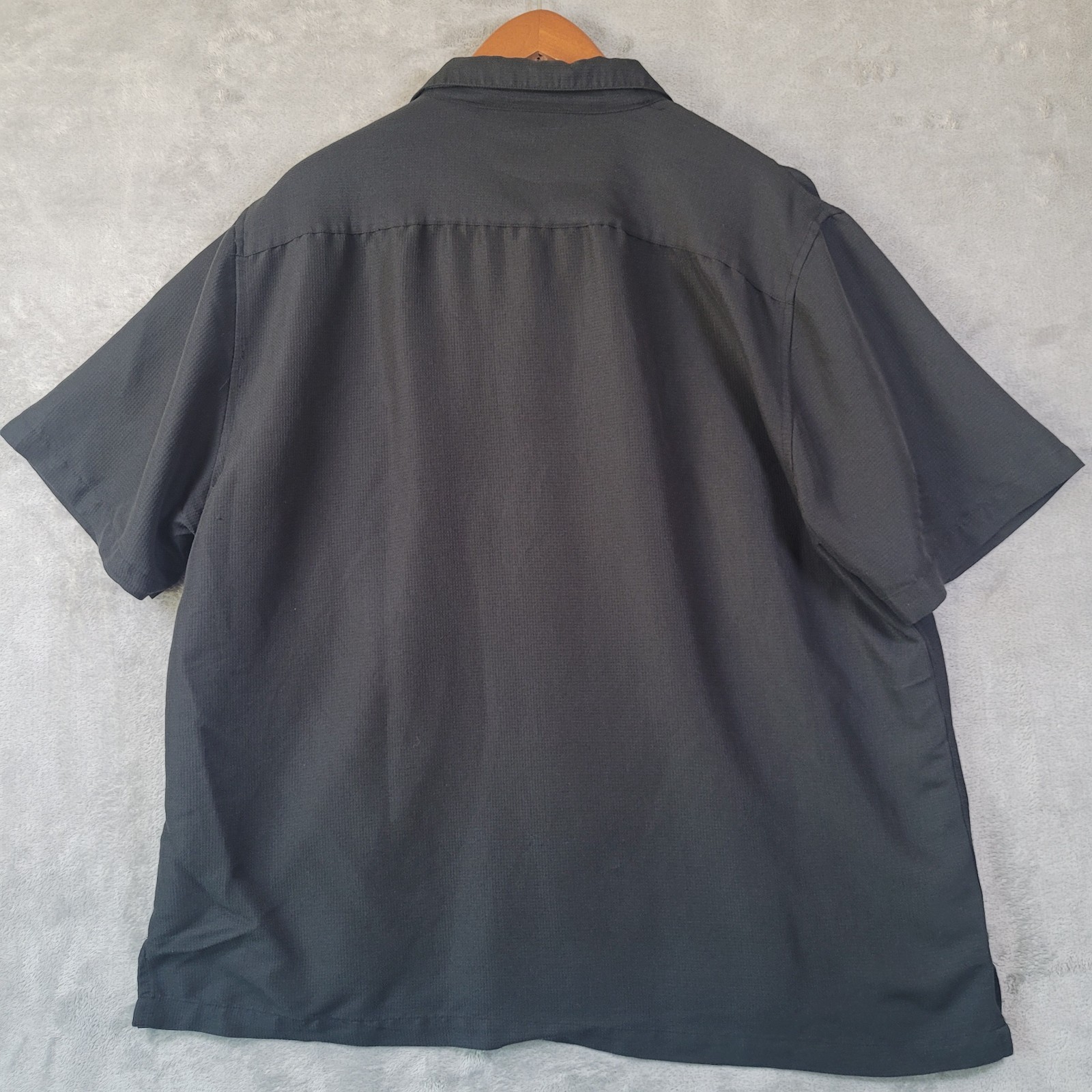 Batik Bay Men’s XL Black Embroidered Martini Tropical Camp Shirt Rayon Blend