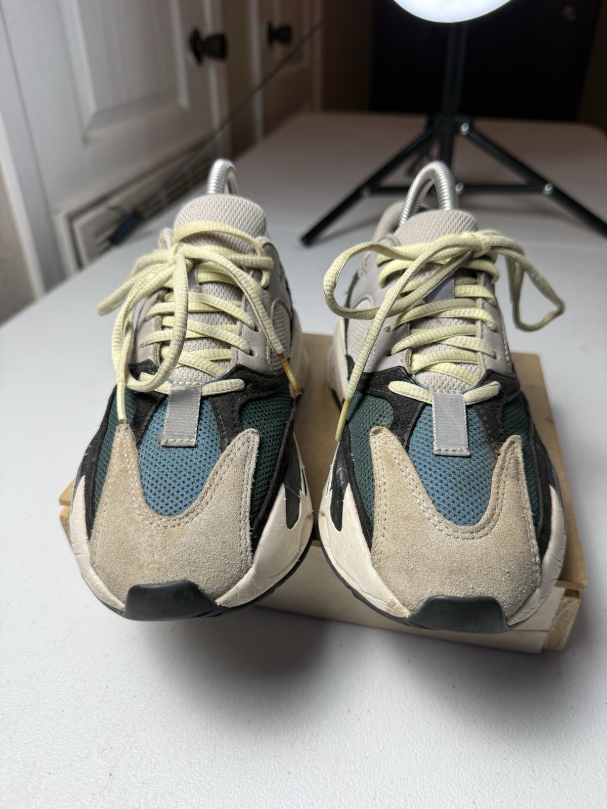 Adidas Yeezy Boost 700 Wave Runner Gray Sneakers Mens Size 4 Used BEAT