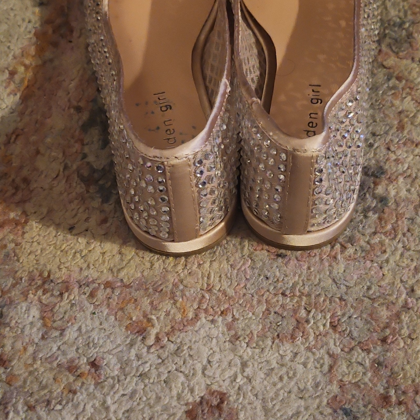 Madden Girl Beige Rhinestone Mesh Slip-On Ballet Flats Womens US 6 Round Toe