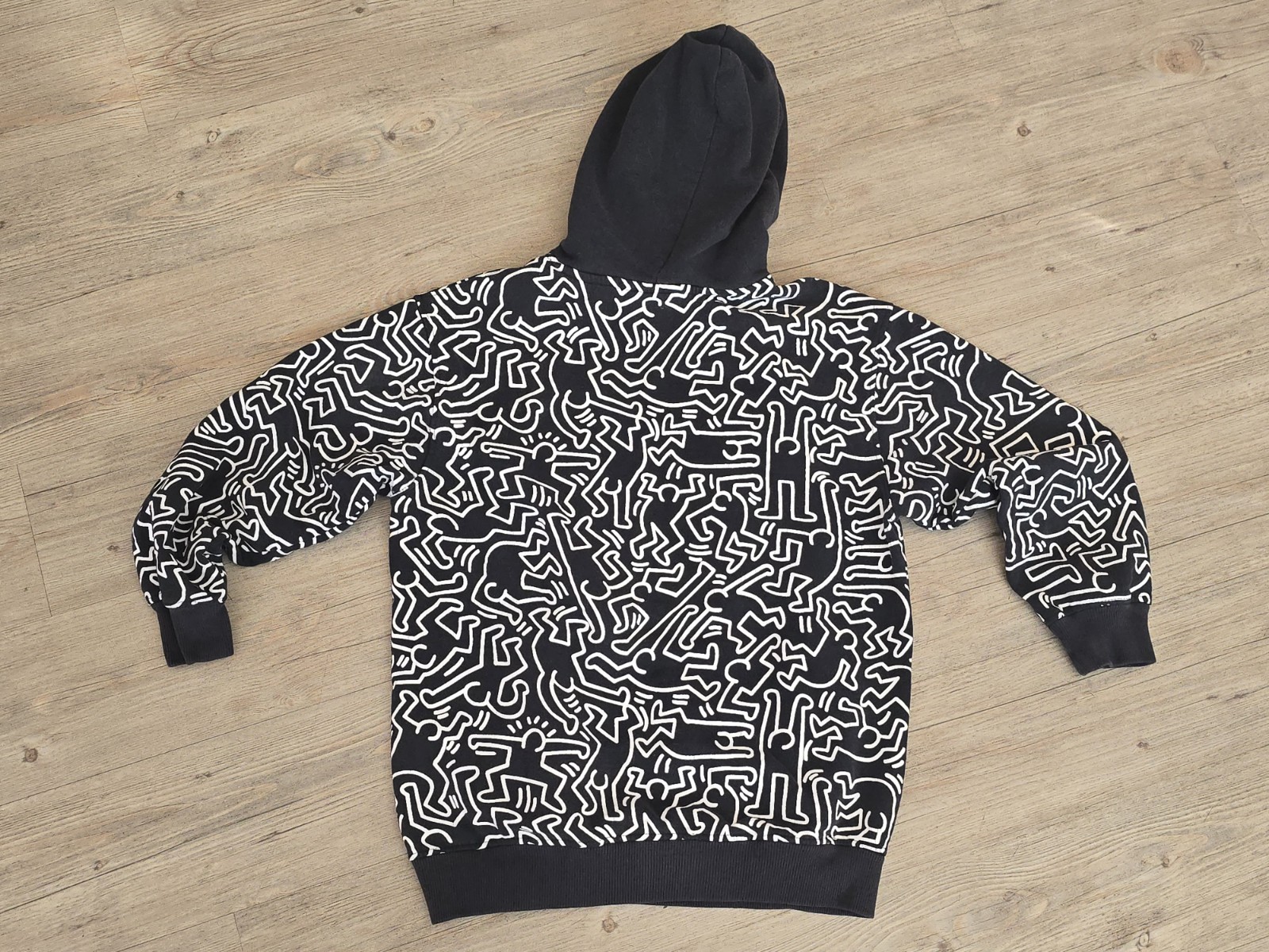 Keith Haring Youth XL Black & White All Over Print Hoodie Rare Find!