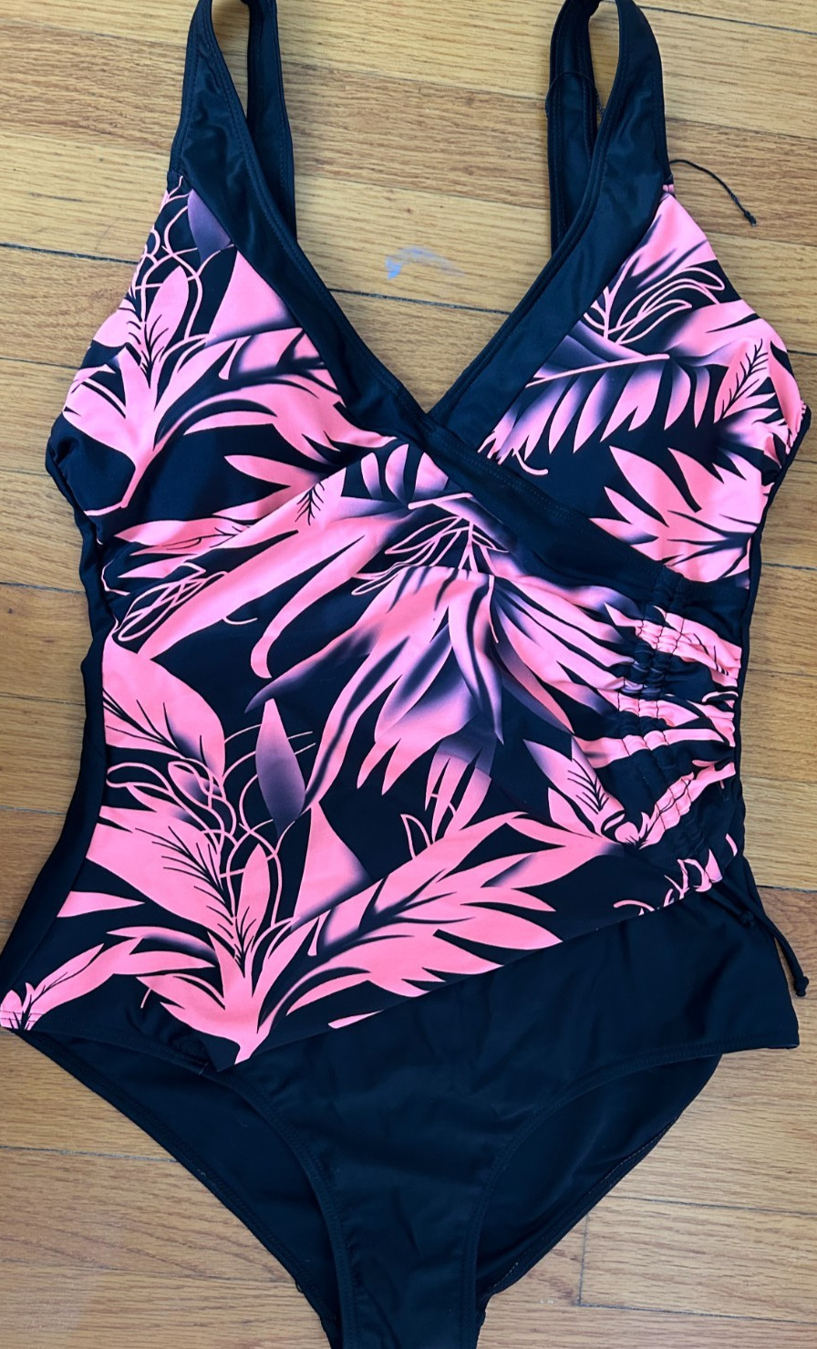 Womens M Black OnePiece Swimsuit TummyControl Wireless Padded Floral Print Comfy