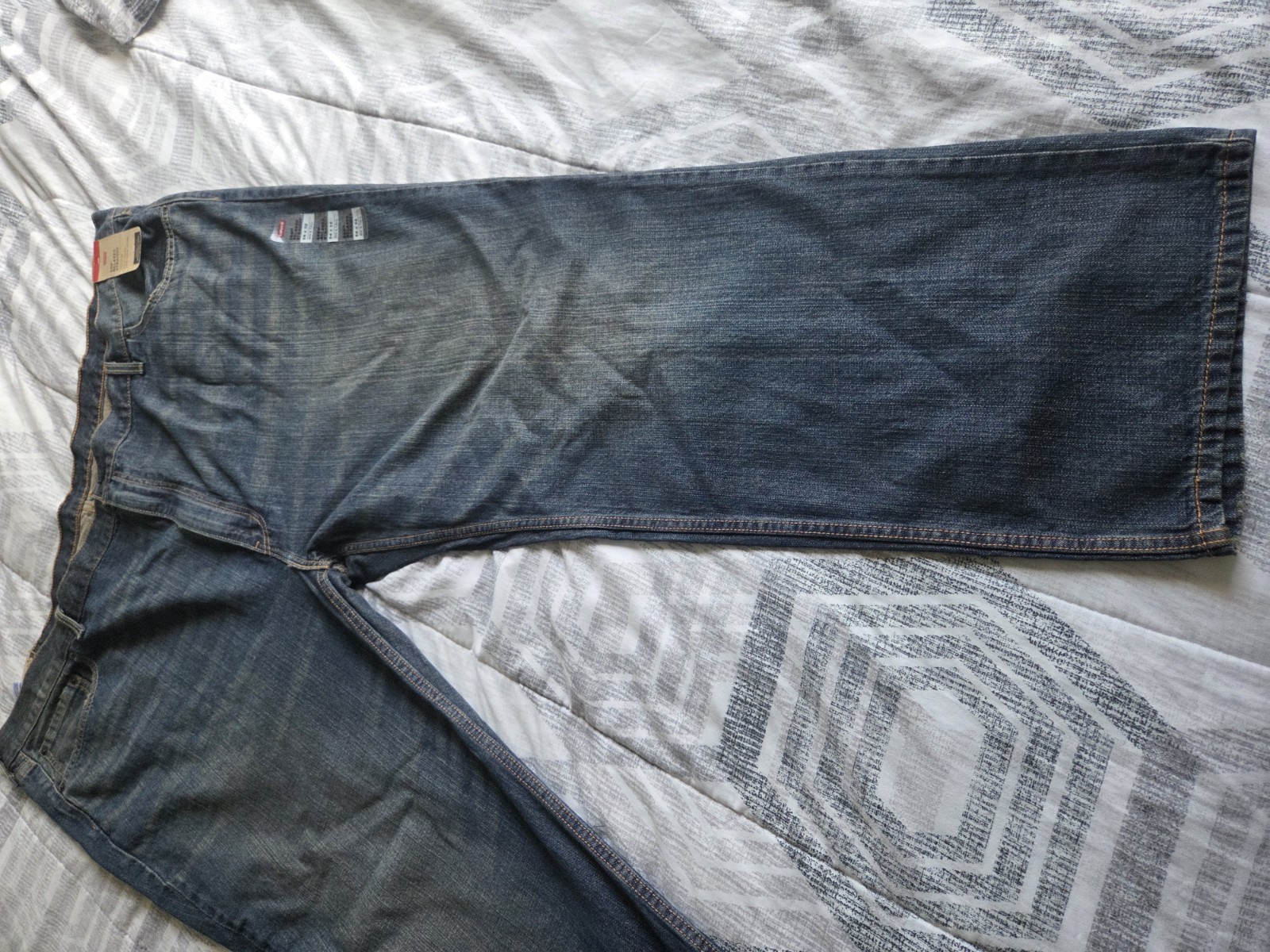 Levi’s Men’s Relaxed Fit Straight Leg Blue Denim Jeans Big & Tall NWT 56×32