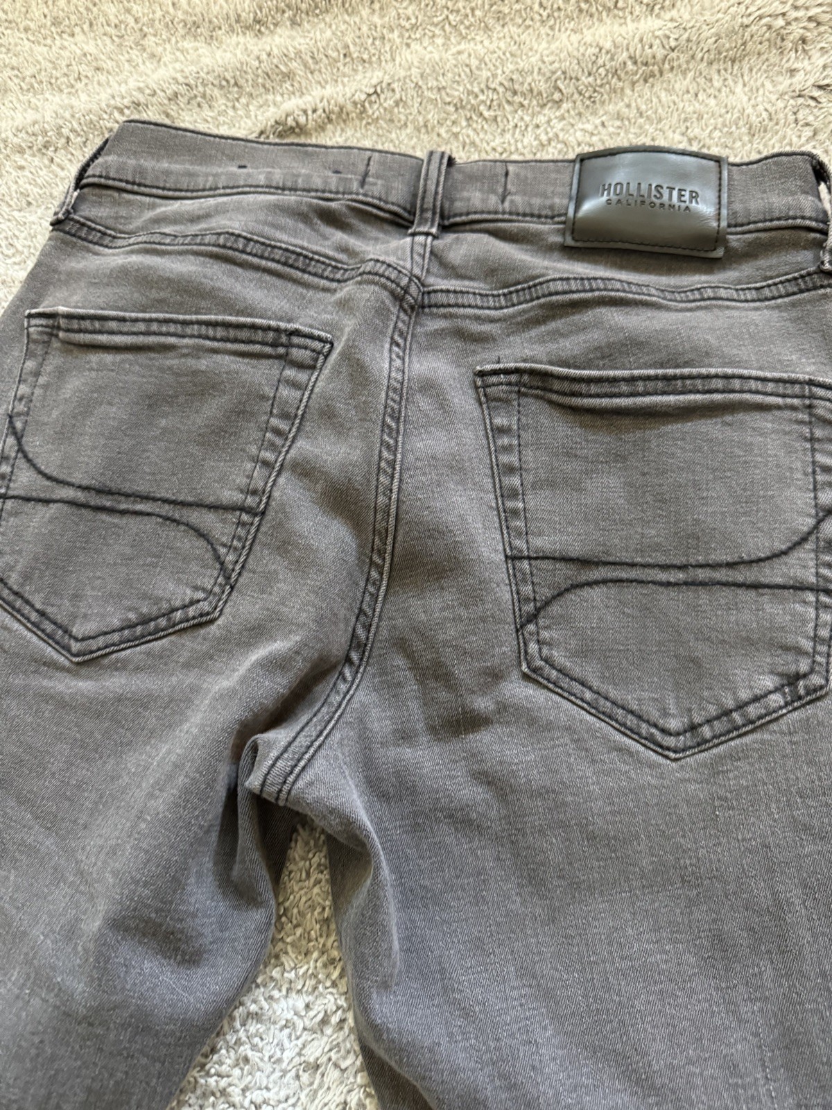 Lot Of Hollister men’s Jeans size vary 4 pairs