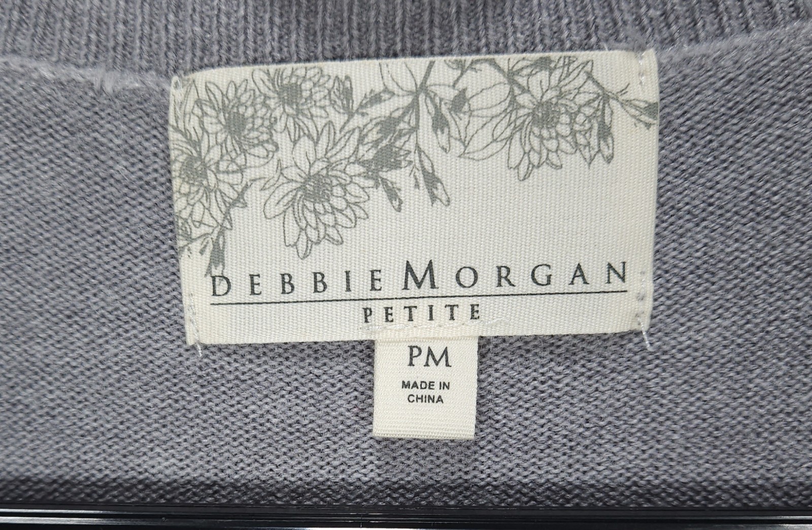 Debbie Morgan Petite Women’s ¾ Sleeve V-Neck Sweater Gray Size PM