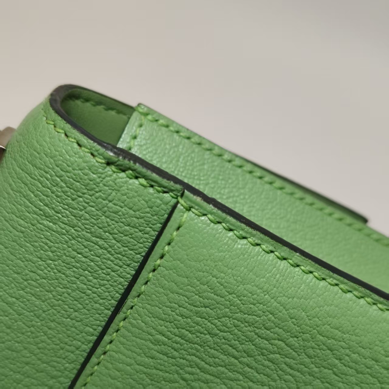 Hermes Verrou Mini 17 Chevre Mysore Vert Criquet 3I Avocado Green SilverPHW Auth