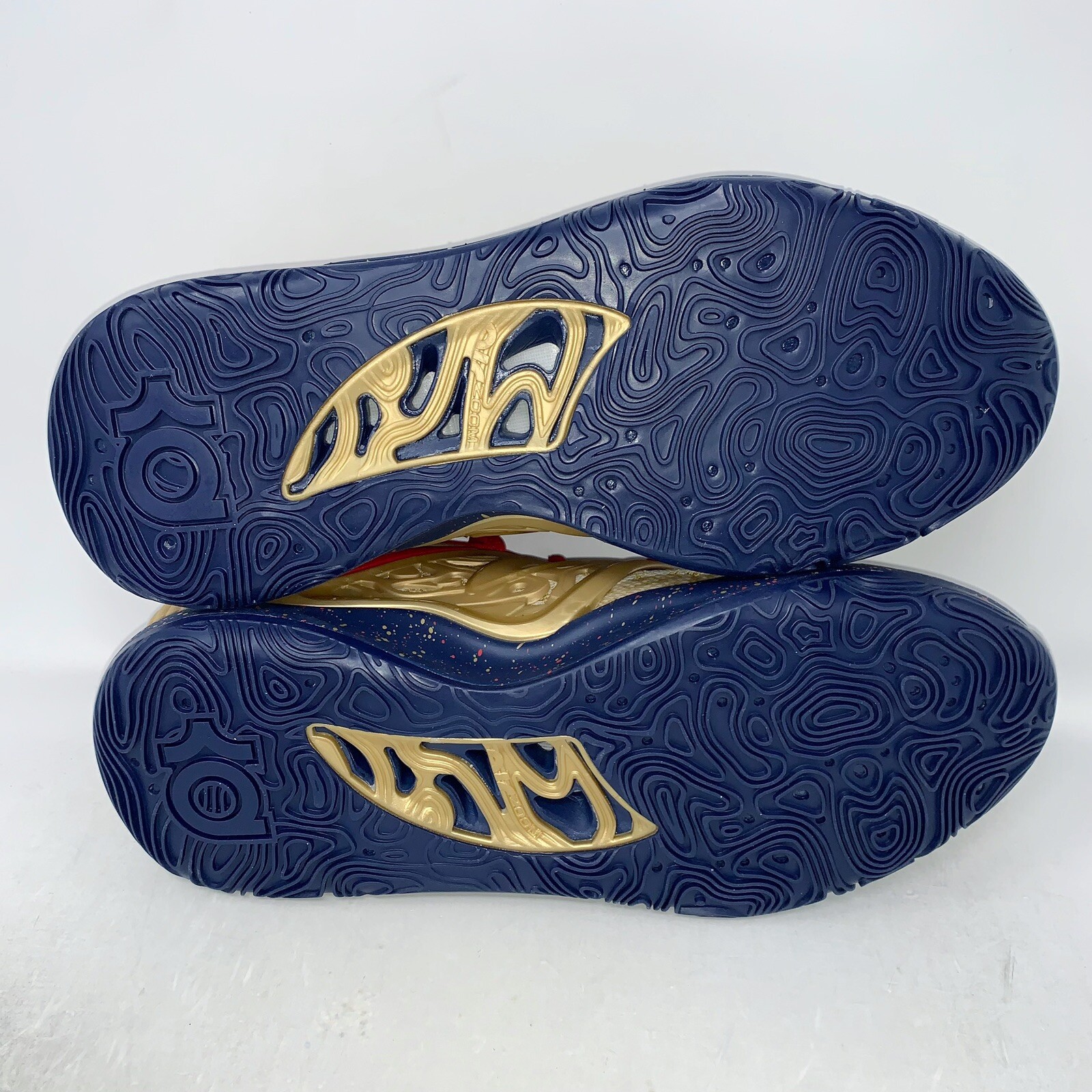 Nike KD15 Olympic Gold Medal Sneaker, Size 7.5 / 9W BNIB DC1975-700
