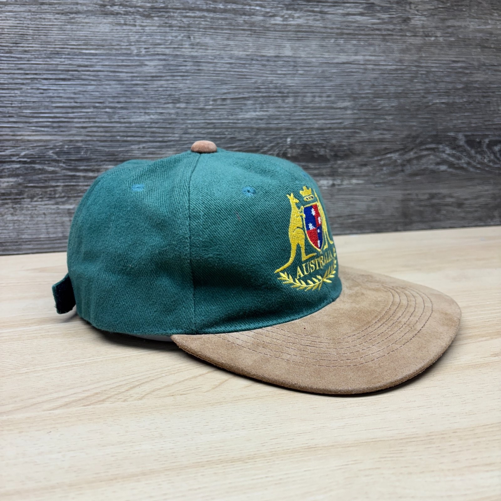 Vintage Australia Hat Cap Snap Back Green Tan Kangaroo Logo Mens