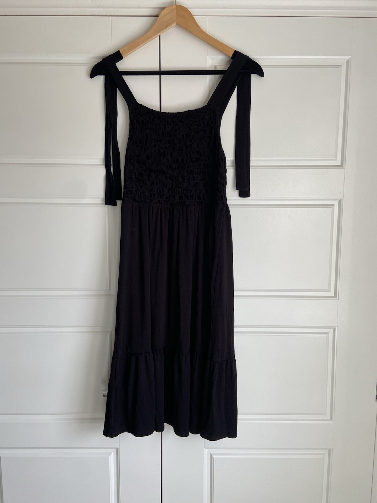 Women’s Papaya Size 10 NWTs Black Lightweight Jersey Fabric Summer Dress