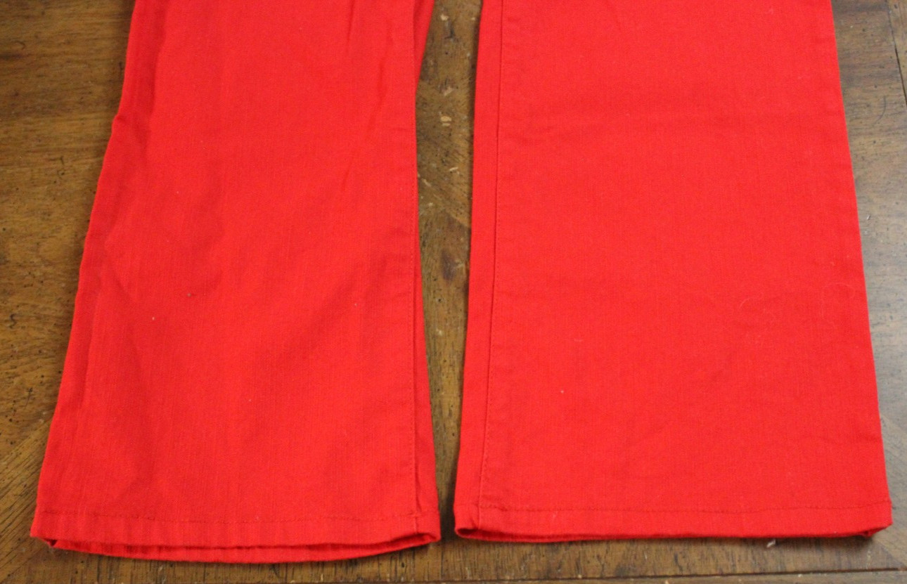 Focus Life Style Women Size 10 Red Pants 97%Cotton 3%Spandex Waist 30×31 Inseam