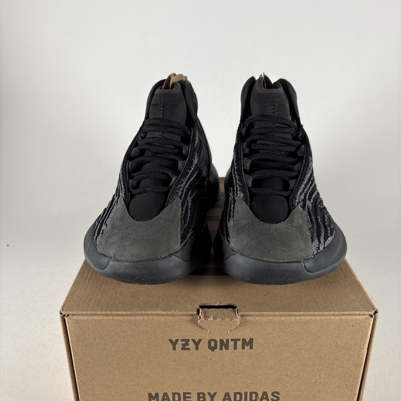 Size 5.5 – adidas Yeezy Quantum Onyx