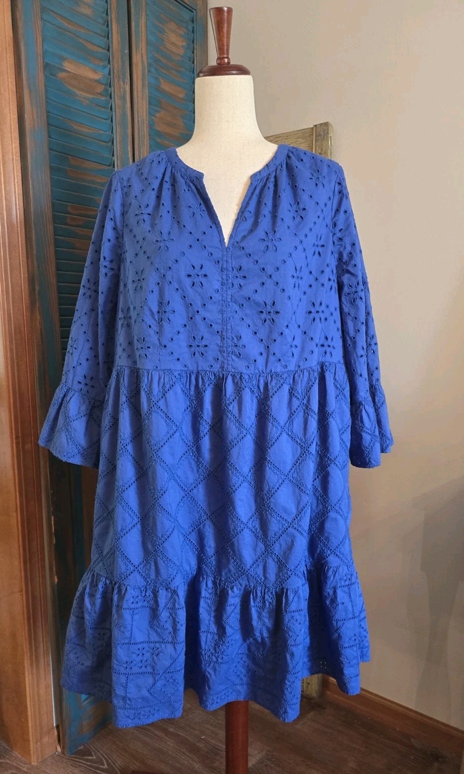 J Jill Eyelet Ruffle Smocked Amalfi Midi Dress L Blue Coastal Boho Lined Pkts