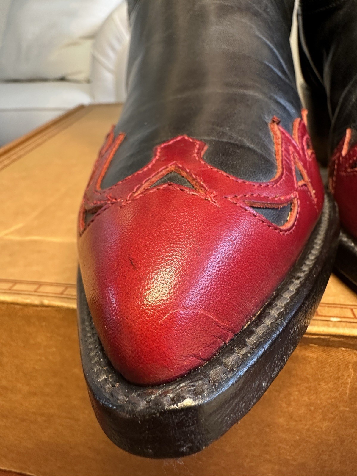 J Chisholm Men’s Handcrafted 1990’s Joe Diffie Black/Red Wing Tip Boots Size 10D