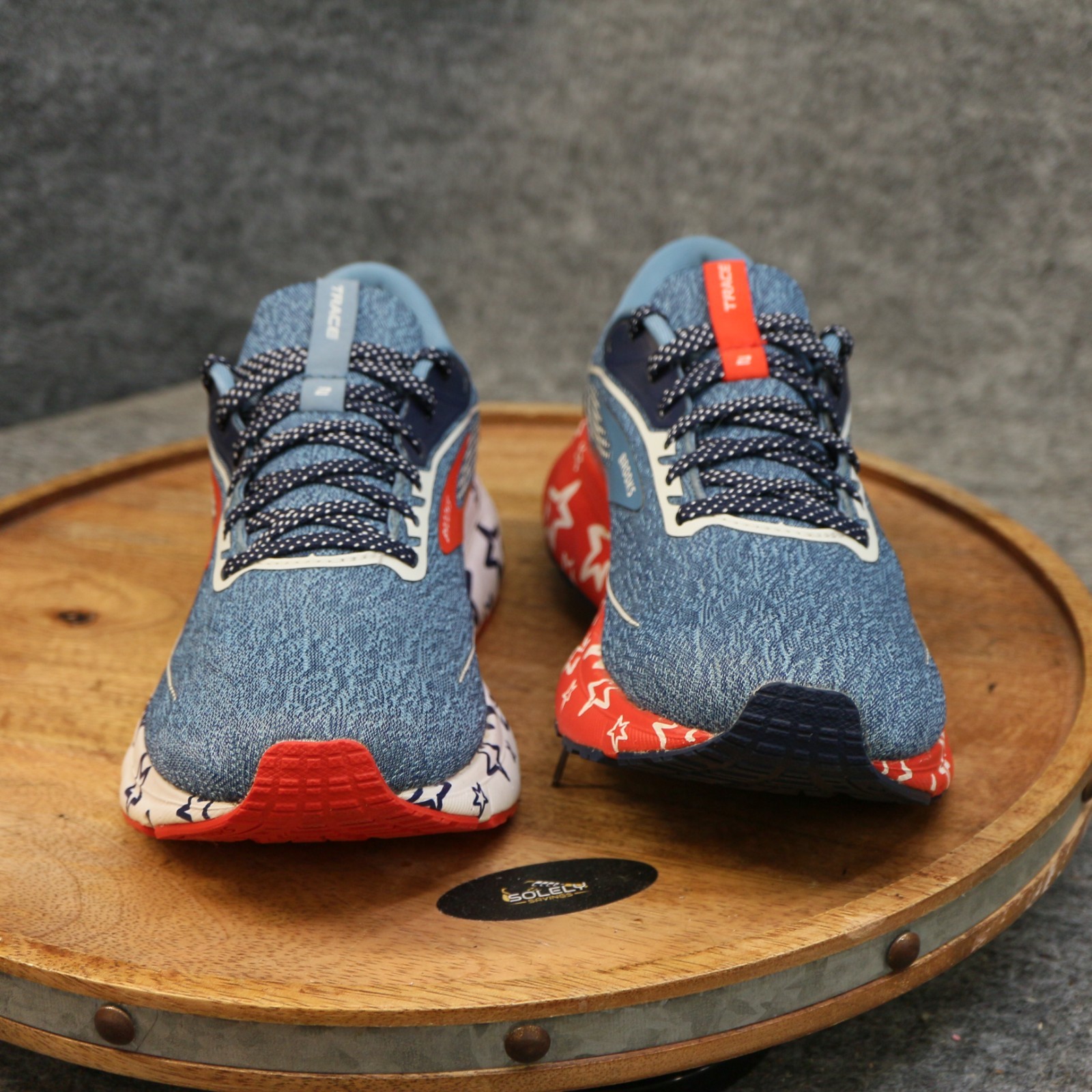 Brooks Trace 2 Womens Size 8 B USA Stars Fourth Of July Americana Running Shoes