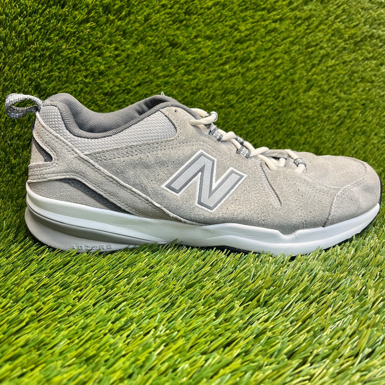 New Balance 608v5 Team Away Gray Mens Size 9.5 Athletic Running Shoes Sneakers