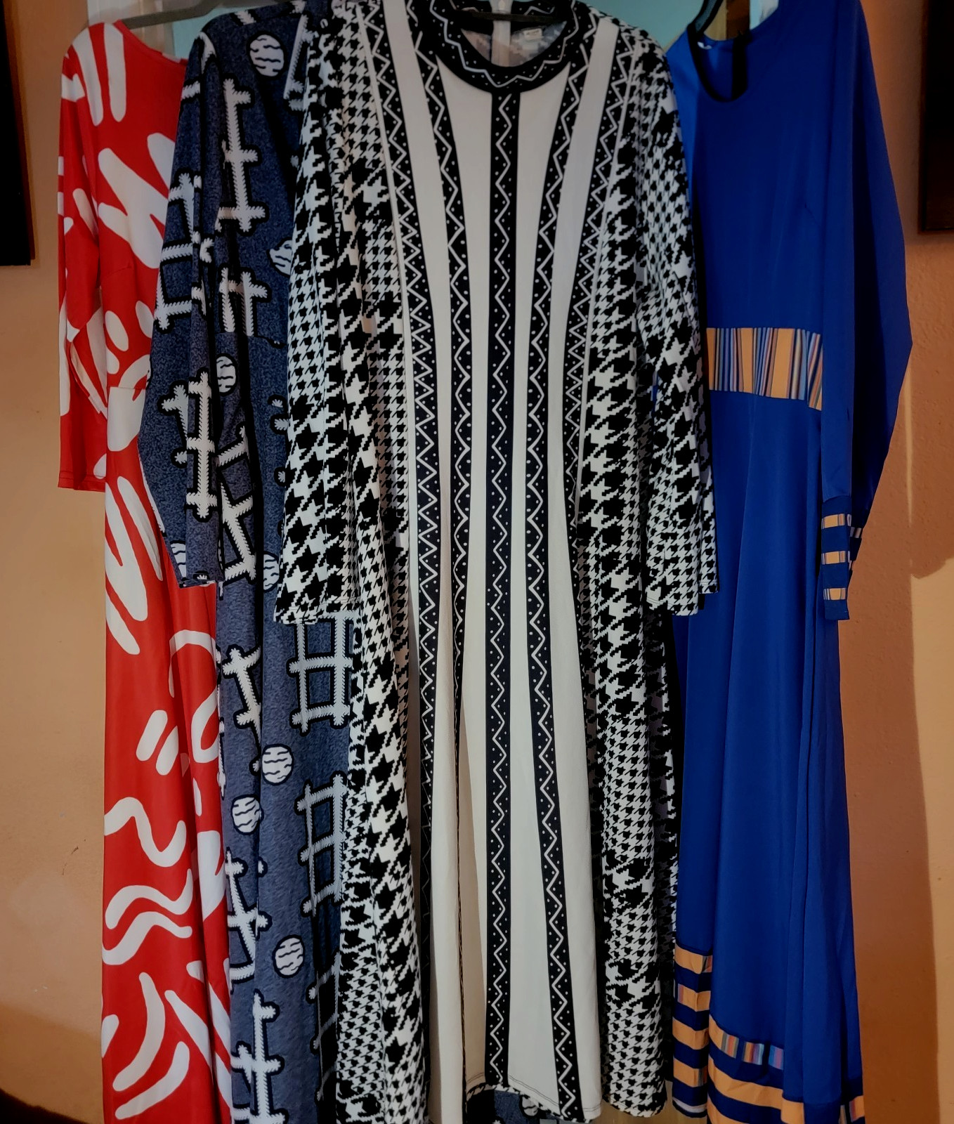 Women’s Lot Of Any Season Dresses. Sz XX-Large. Lot Of 4 Excellent ( AND CUTE!)