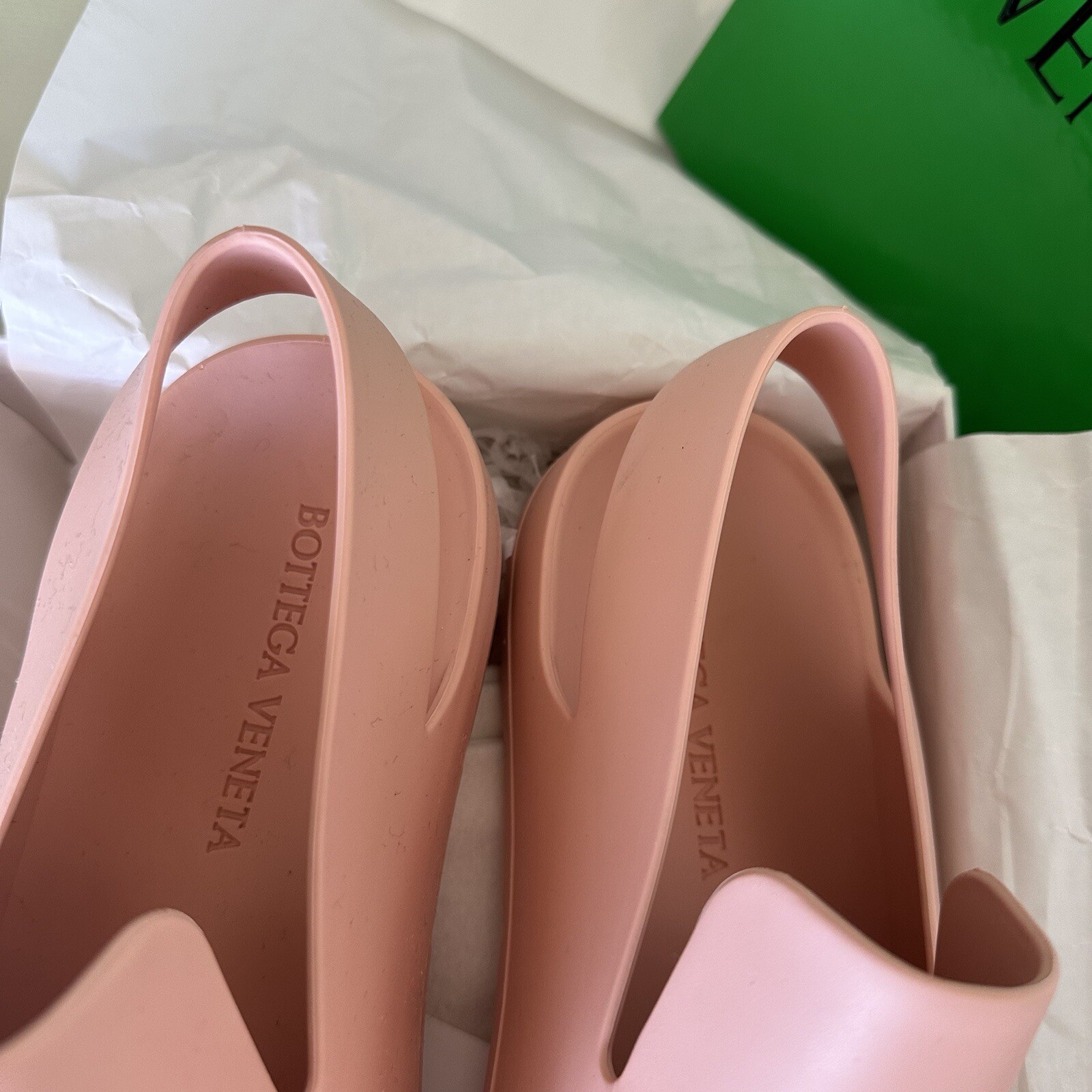 NEW BOTTEGA VENETA PUDDLE SANDALS SLINGBACK RUBBER Peachy Size 39 US 9
