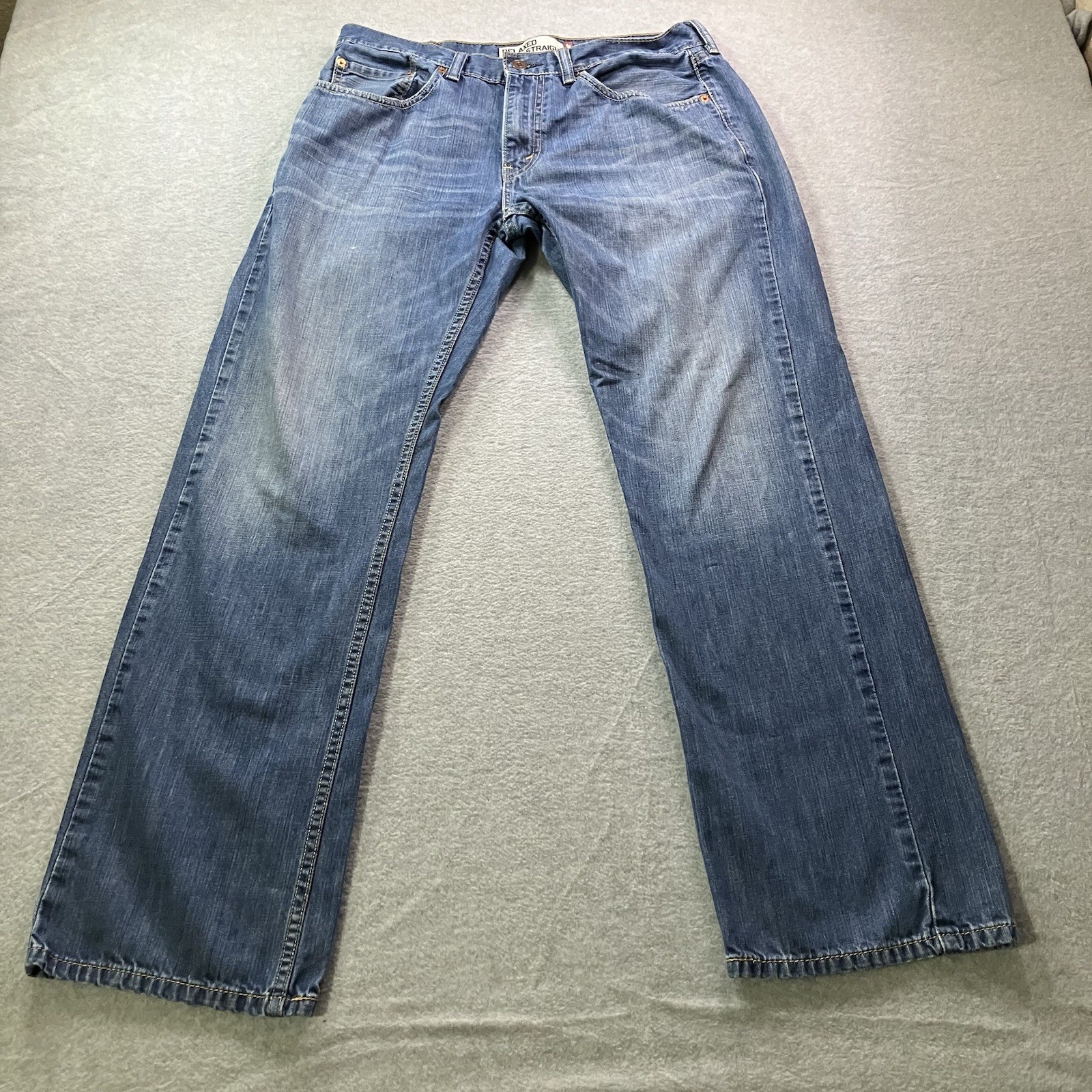 Levis 559 Jeans Mens 33×32 Blue Relaxed Fit Straight Leg Denim Light Wash Y2K