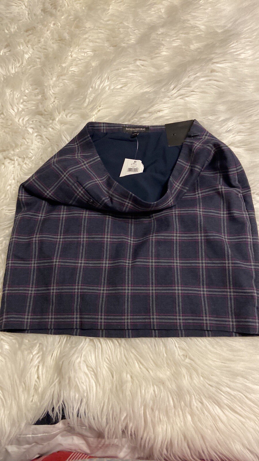 Banana Republic Women’s Skirt size 4 brand new with tag length 17″ waist28/30″