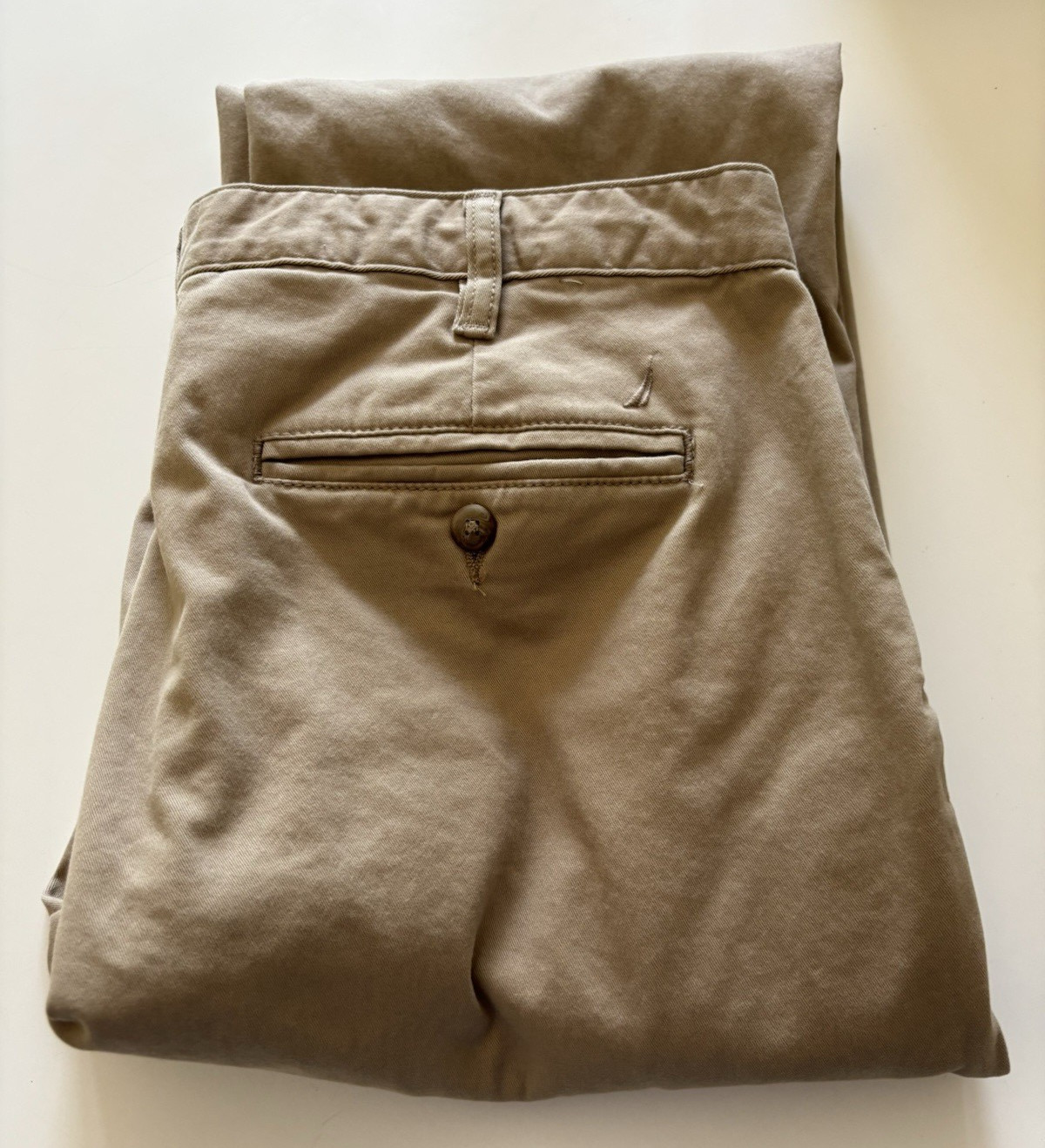 Men’s Nautica Classic Fit/Stretch 36×32 Khaki Pants 97%Cotton/3% Elastane