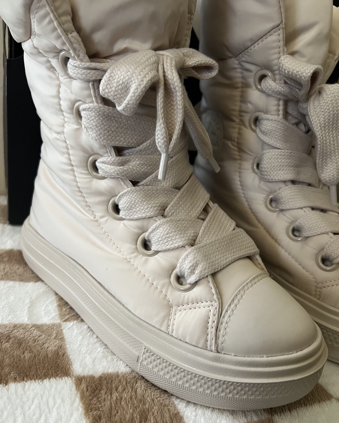 Converse CTAS Elements Boots X Hi Light Dune/Ivory A14273C Women’s Size 8 BNIB