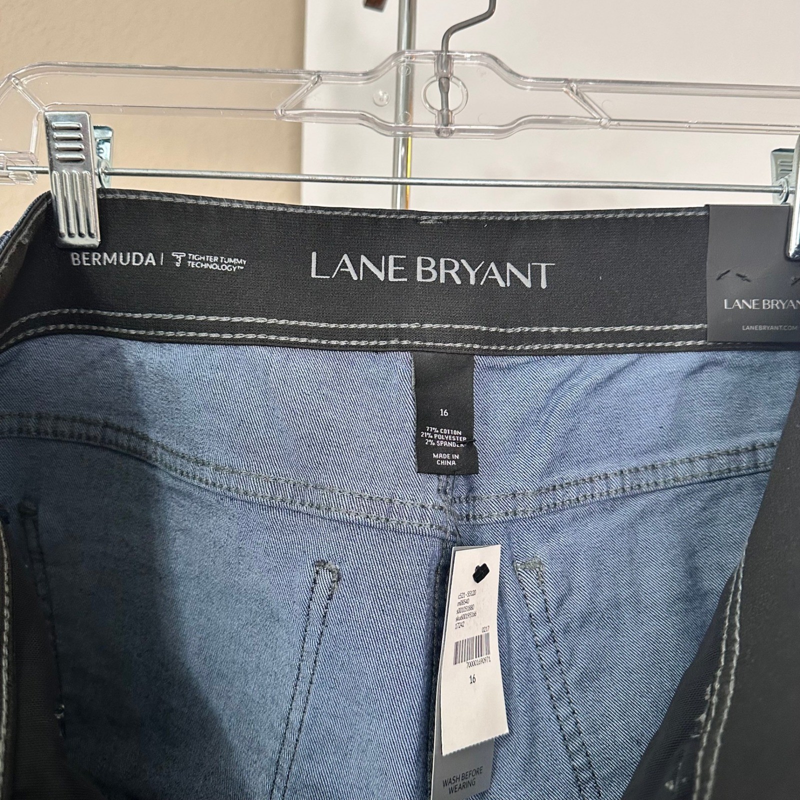 Lane Bryant Womens Bermuda Shorts Dark Wash Tighter Tummy Technology Size 16 NEW