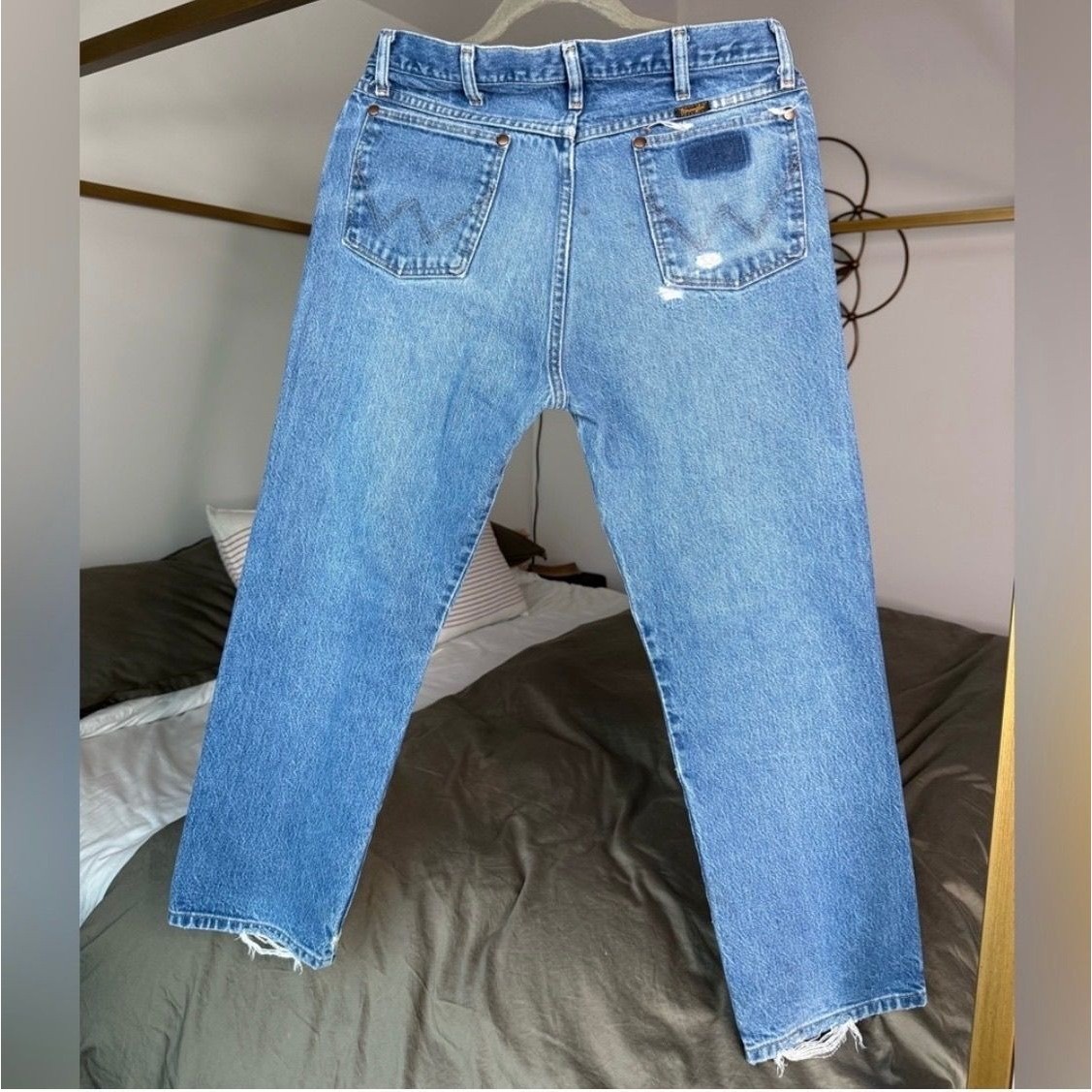 VTG WRANGLER 13MWZ Jeans Men’s 34×29 Distressed Cowboy Cut Grunge Unisex Denim