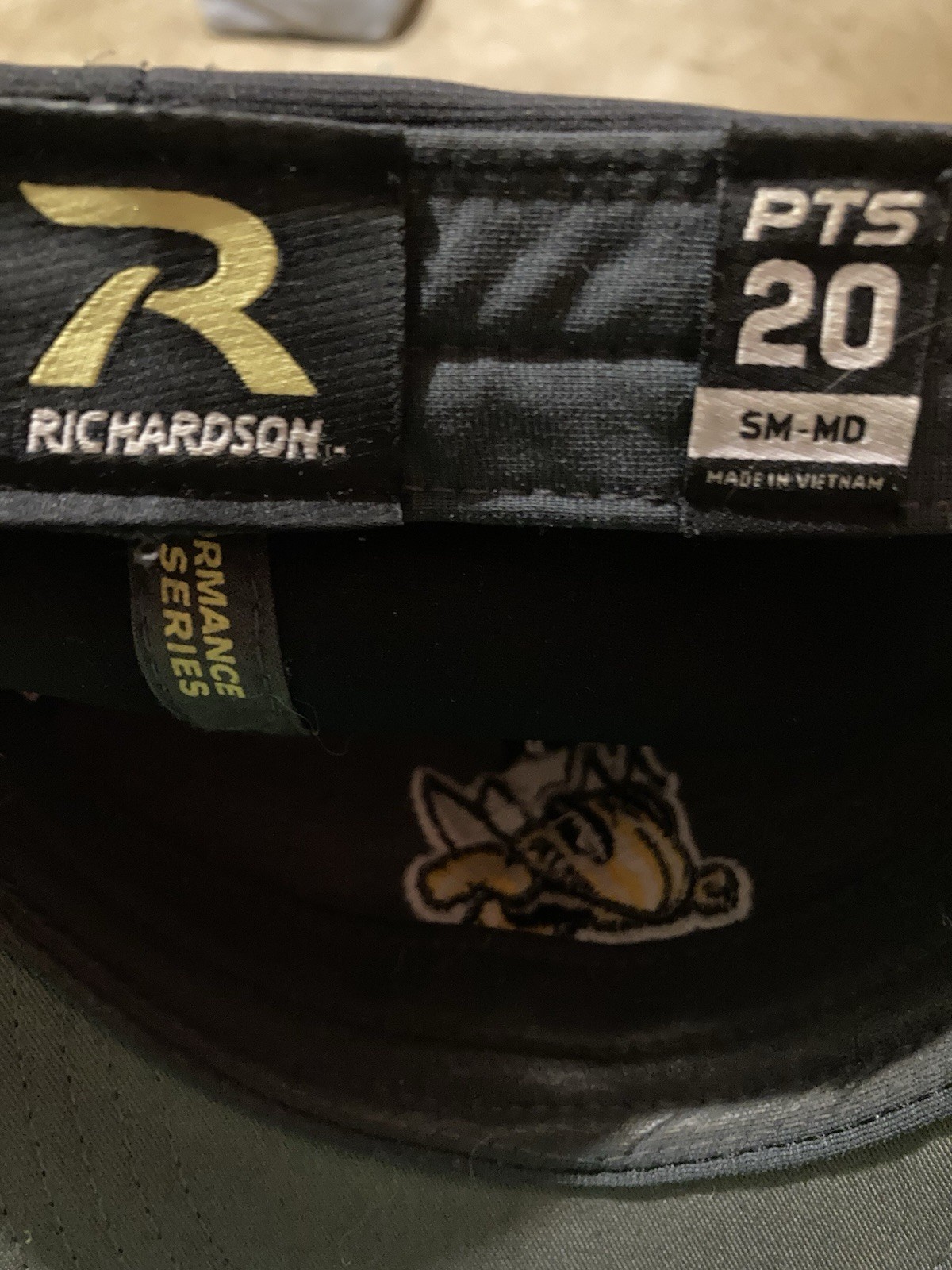 Rawlings Yellow Jacket Hat Baseball Cap Size S-M PTS 20