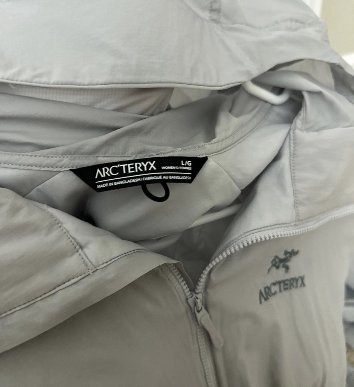 Arc’teryx Atom SL hoody Hooded Full Zip Jacket Logo Nylon “Solitude”