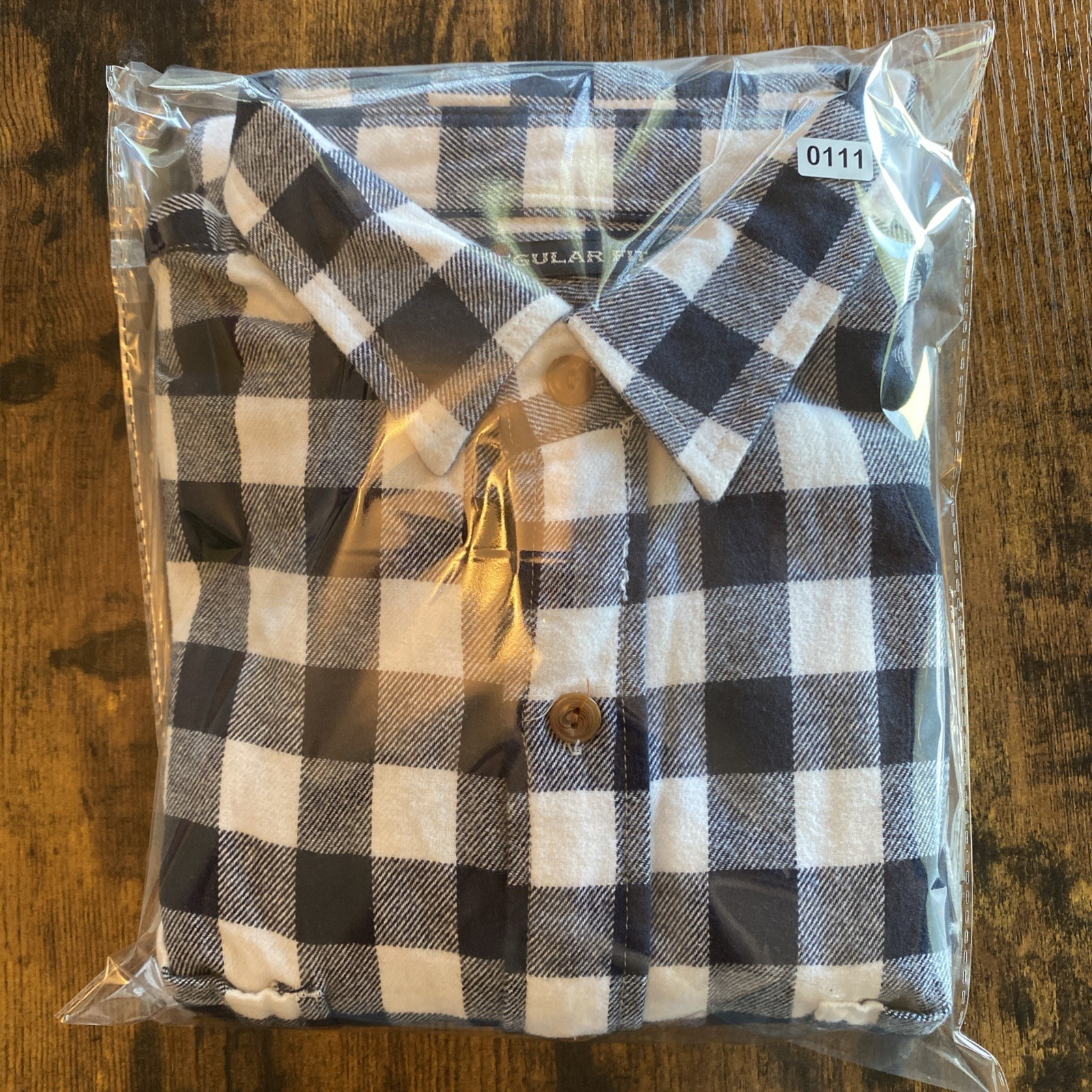 Old Navy Vintage Style Flannel Shirt Small Regular Fit Black White Plaid Gingham