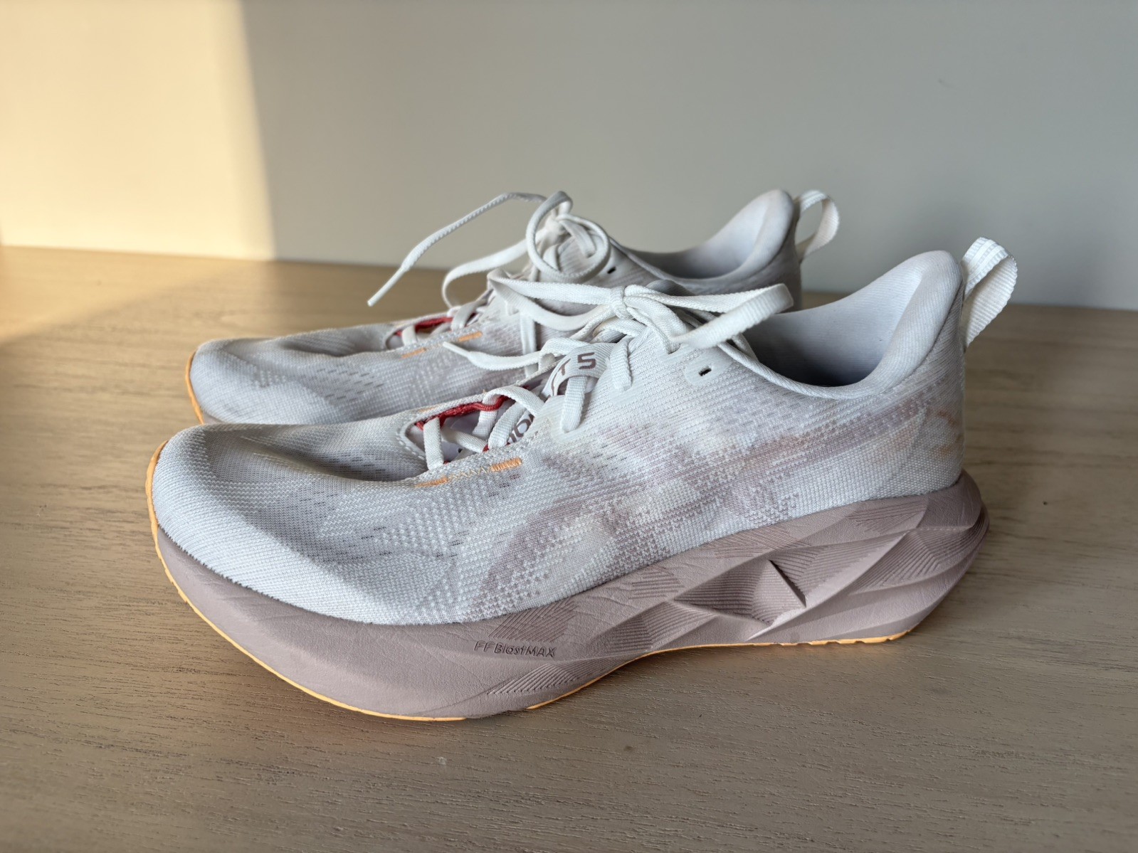 Asics Novablast 5 Shoes WOMEN US 10 / EU 42 White Pink Running Sneakers