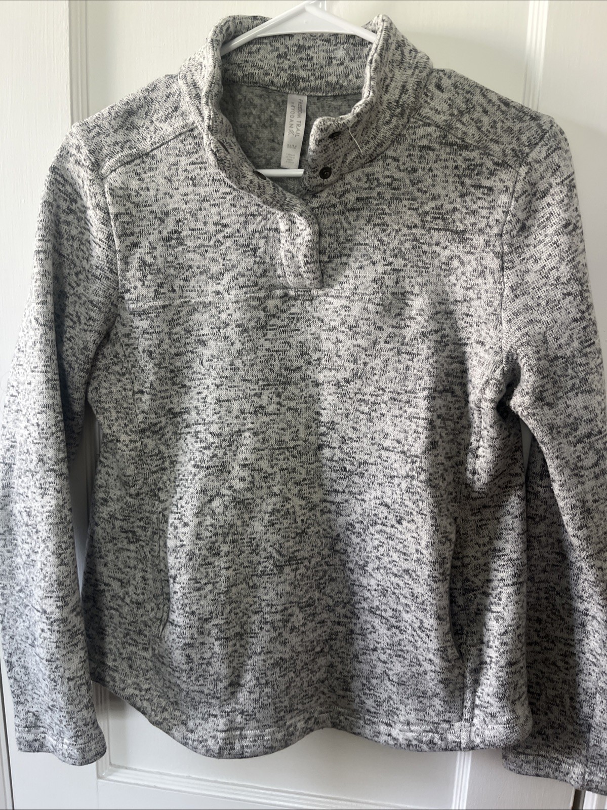Freedom Trail Pullover Women’s Medium